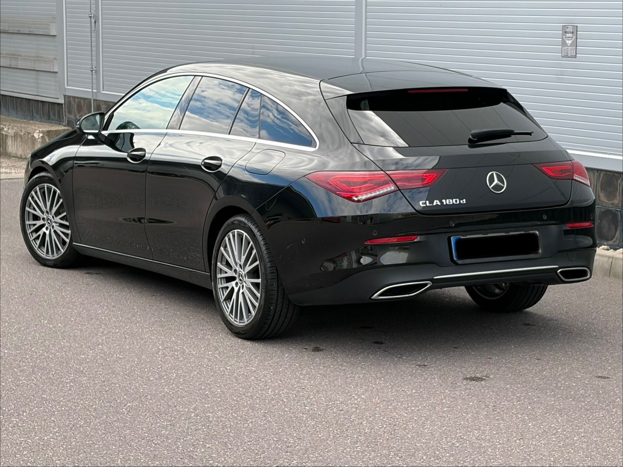 Mercedes-Benz CLA, SB 180d 7G/Progressive/ - fotka 4