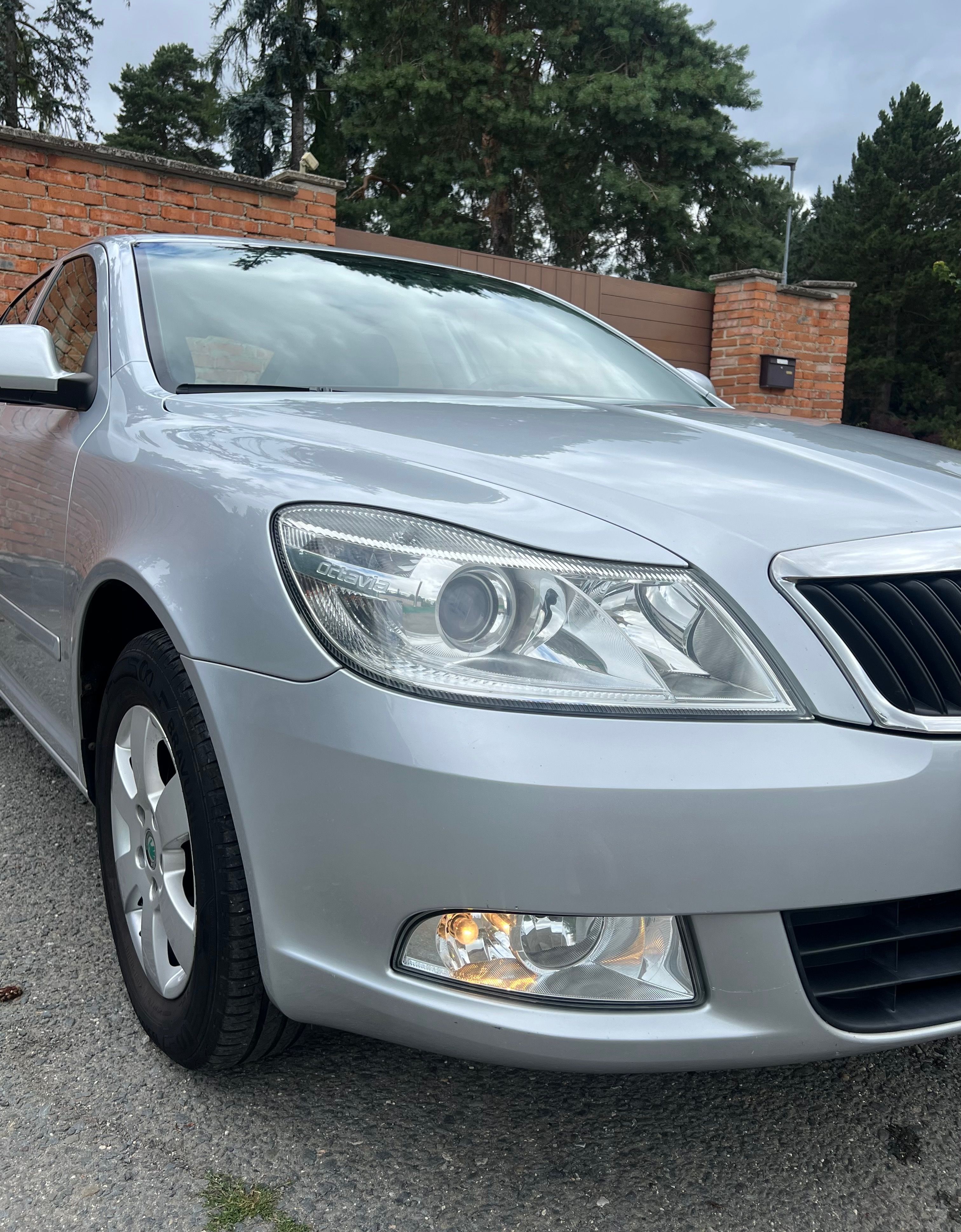 Škoda Octavia, 2.0TDI KLIMA 2XKOLA 142TKM ČR - fotka 4