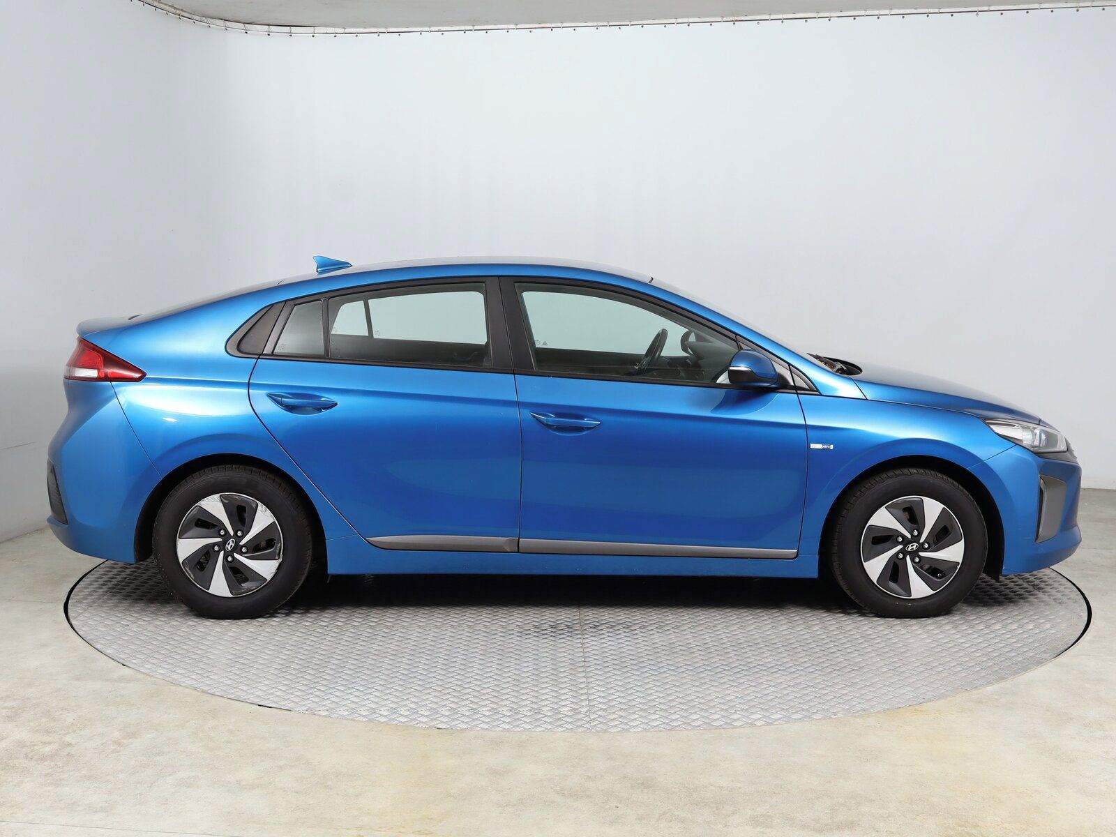 Hyundai Ioniq, Hybrid, Automat, Serv.kniha - fotka 6