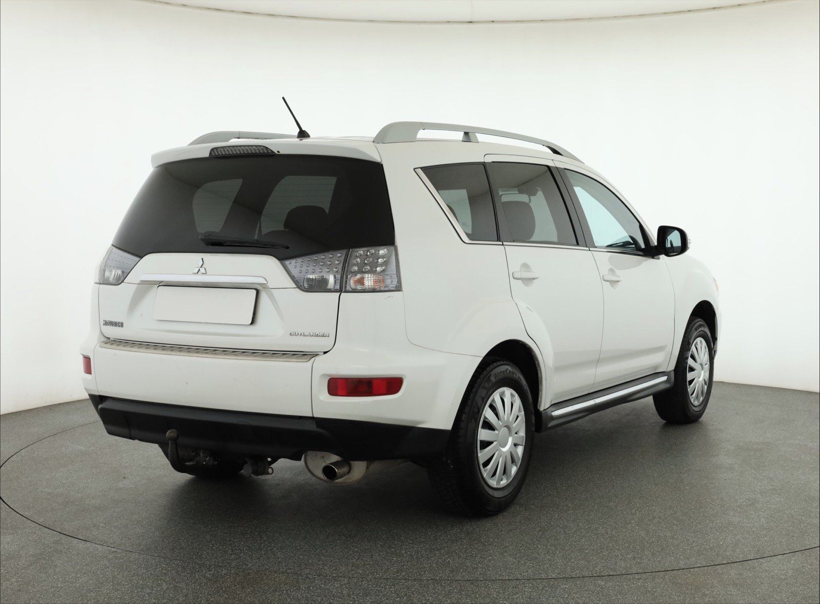 Mitsubishi Outlander, 2.0, po STK, Tažné, polokůže - fotka 5