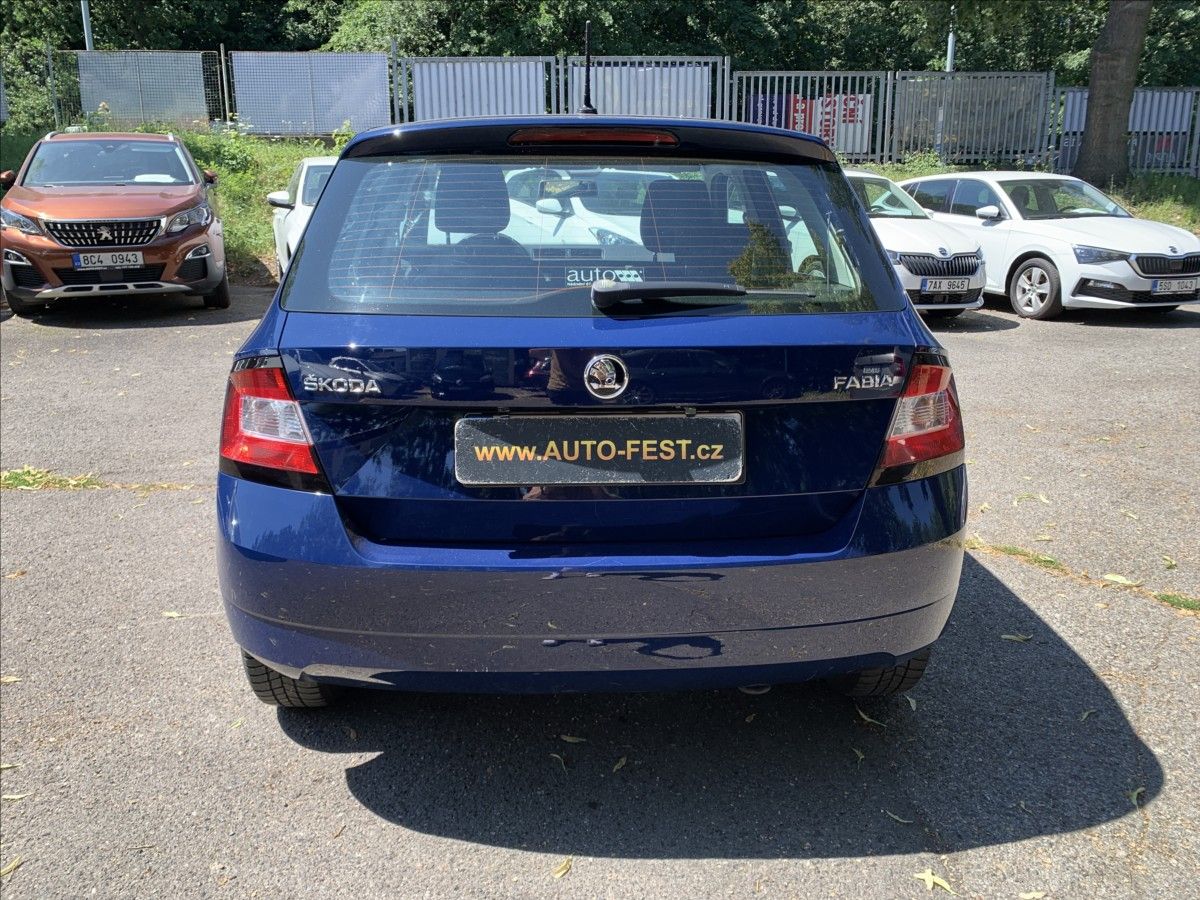 Škoda Fabia, 1,0 MPI,1.MAJ,ČR - fotka 5