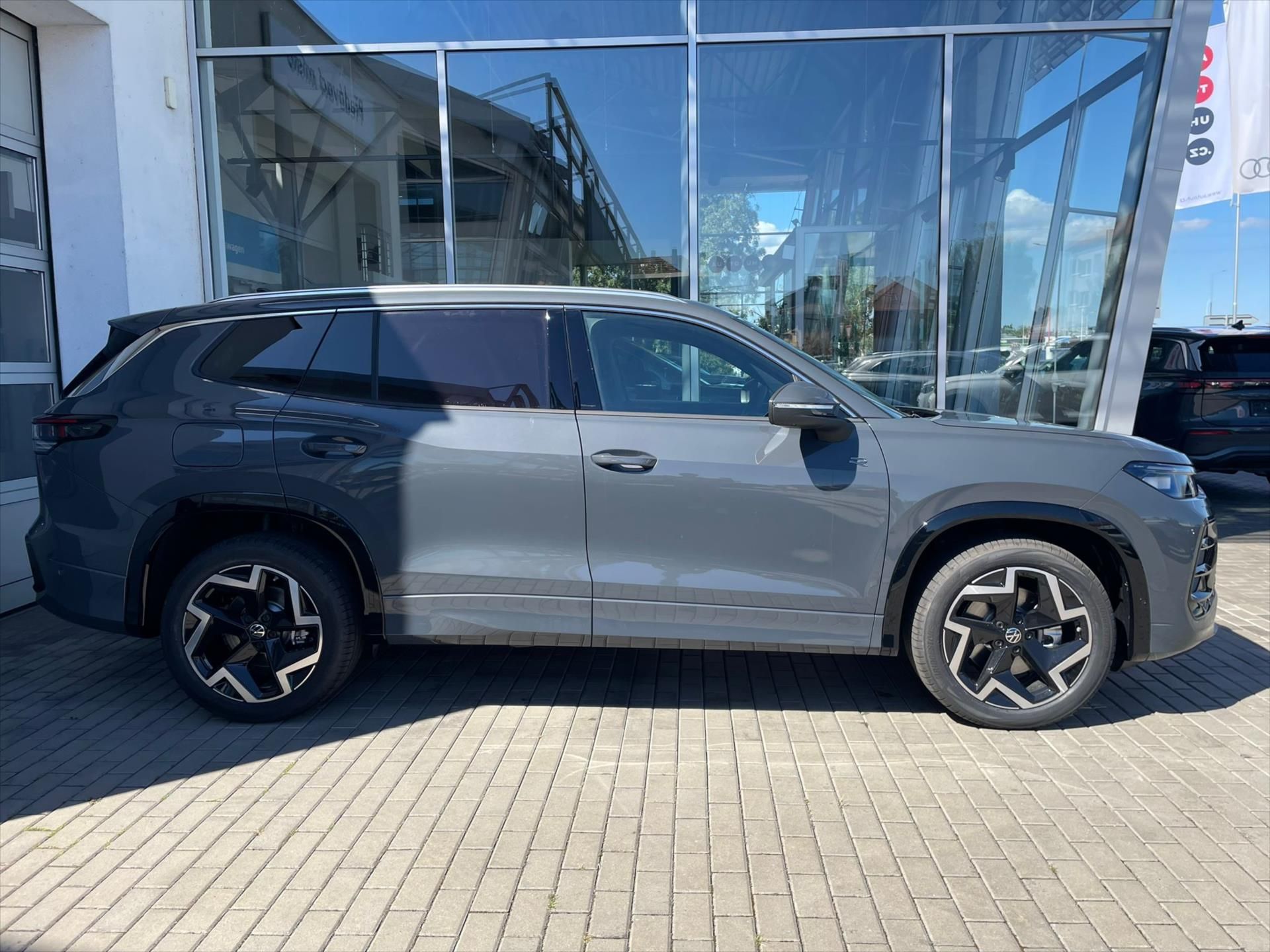 Volkswagen Tayron, 1,5 TSI 150kW eHybrid  R-Line - fotka 4