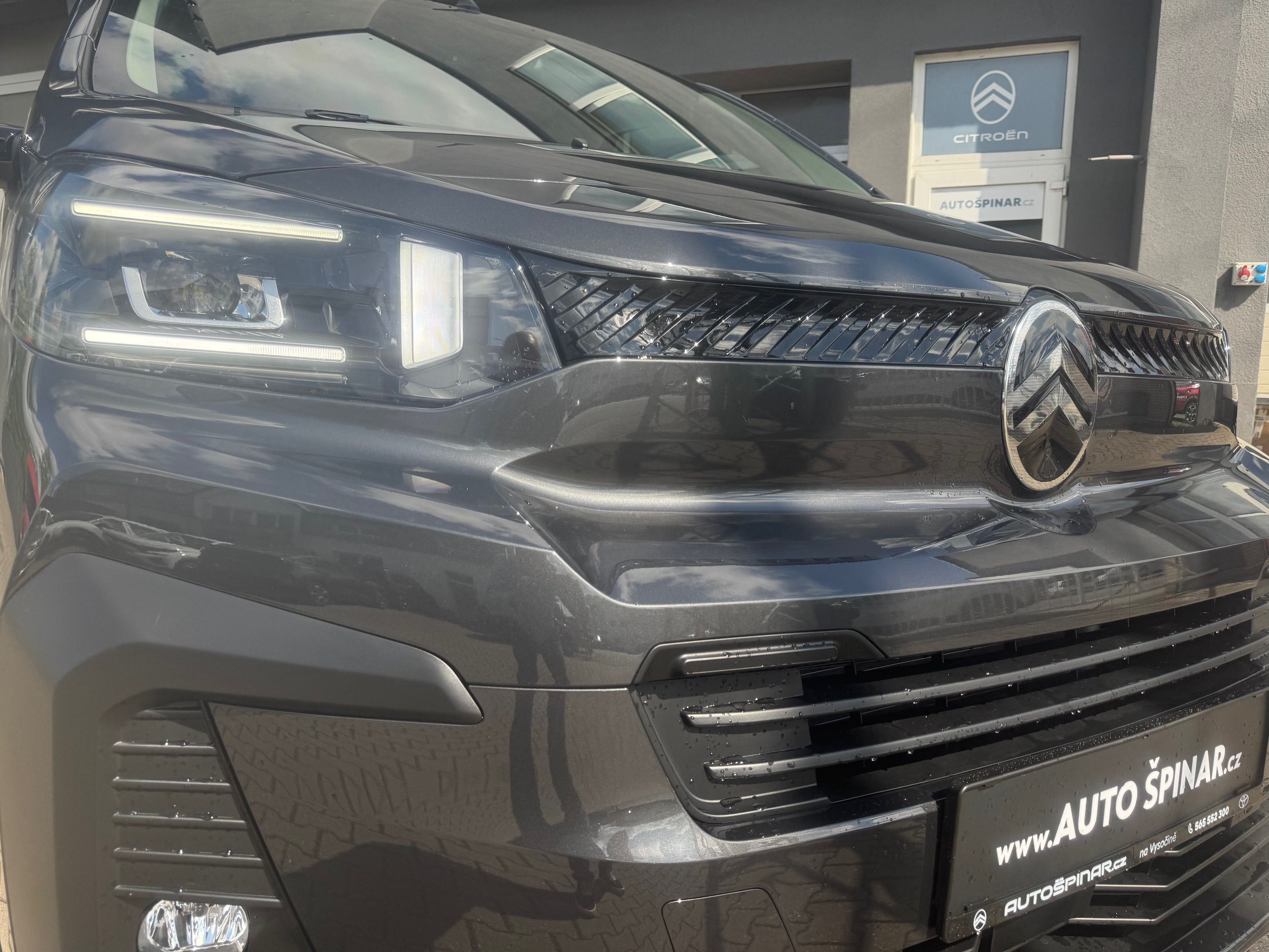 Citroën SpaceTourer, SHINE M 2.2 HDi 180k EAT8 8 mí - fotka 3