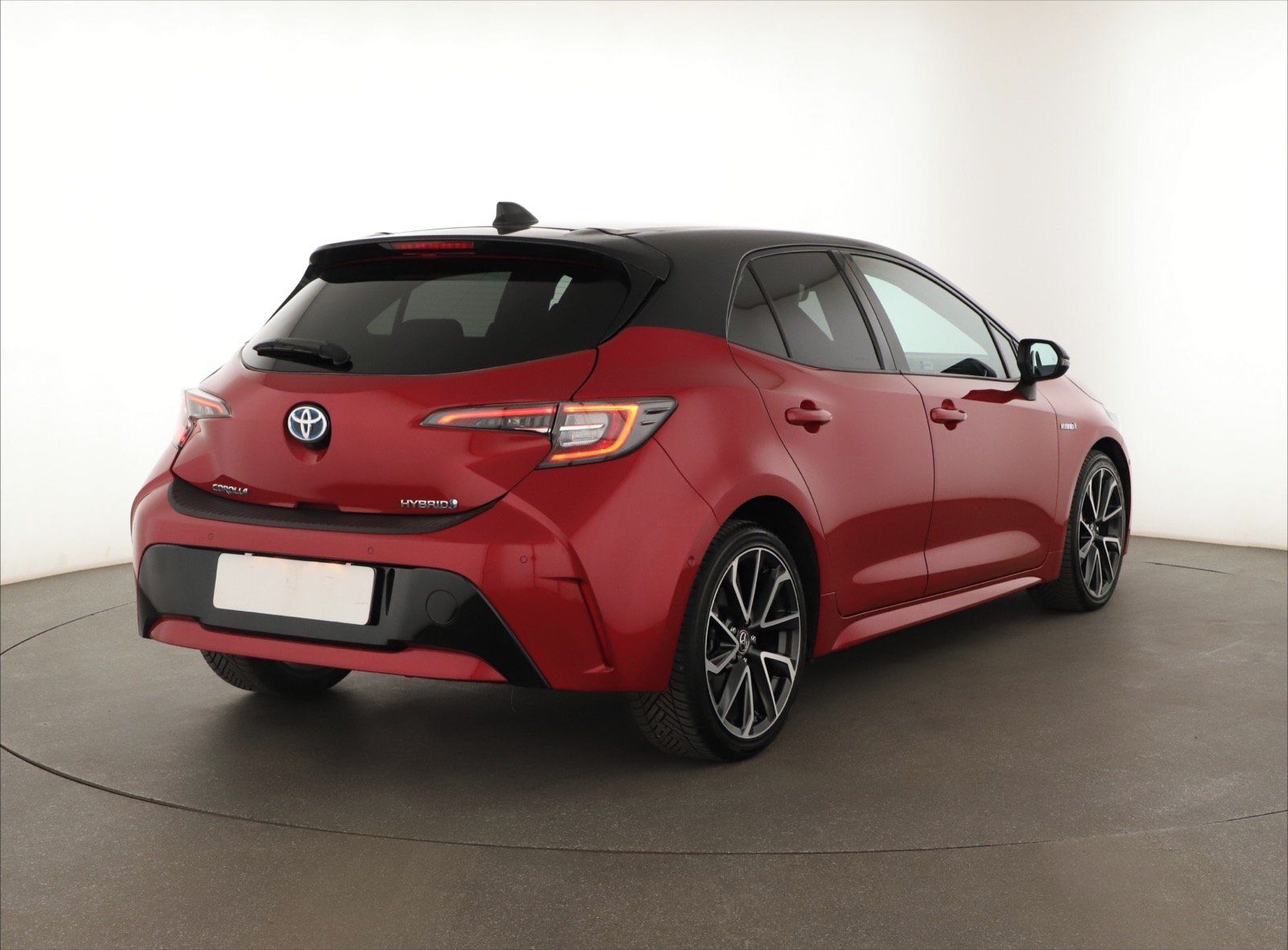 Toyota Corolla, 1.8 Hybrid, Automat - fotka 5