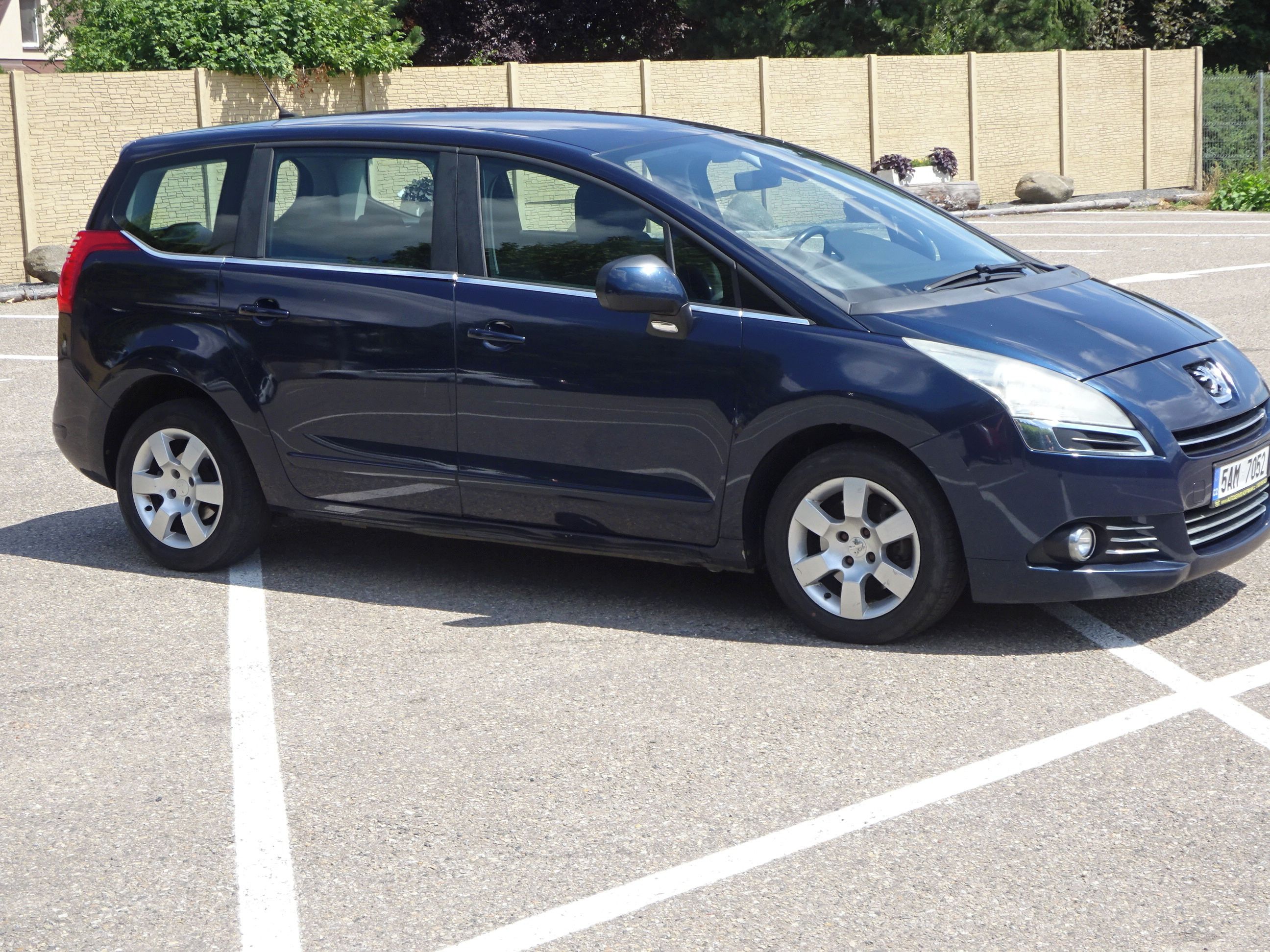 Peugeot 5008, 2.0 HDI (110 KW) - fotka 2