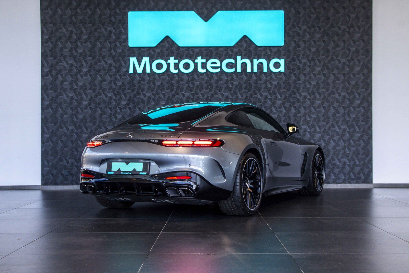 Mercedes-Benz AMG GT, AMG GT 63 4MATIC+, DPH - fotka 5