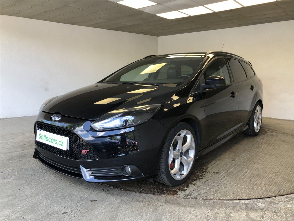Ford Focus, 2,0 16V ST - fotka 3