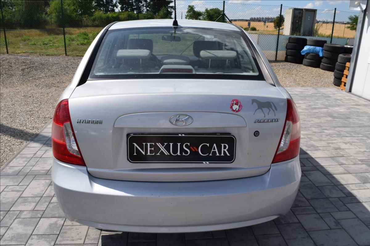 Hyundai Accent, 1,4 i 71KW NOVÁ STK KLIMA - fotka 6