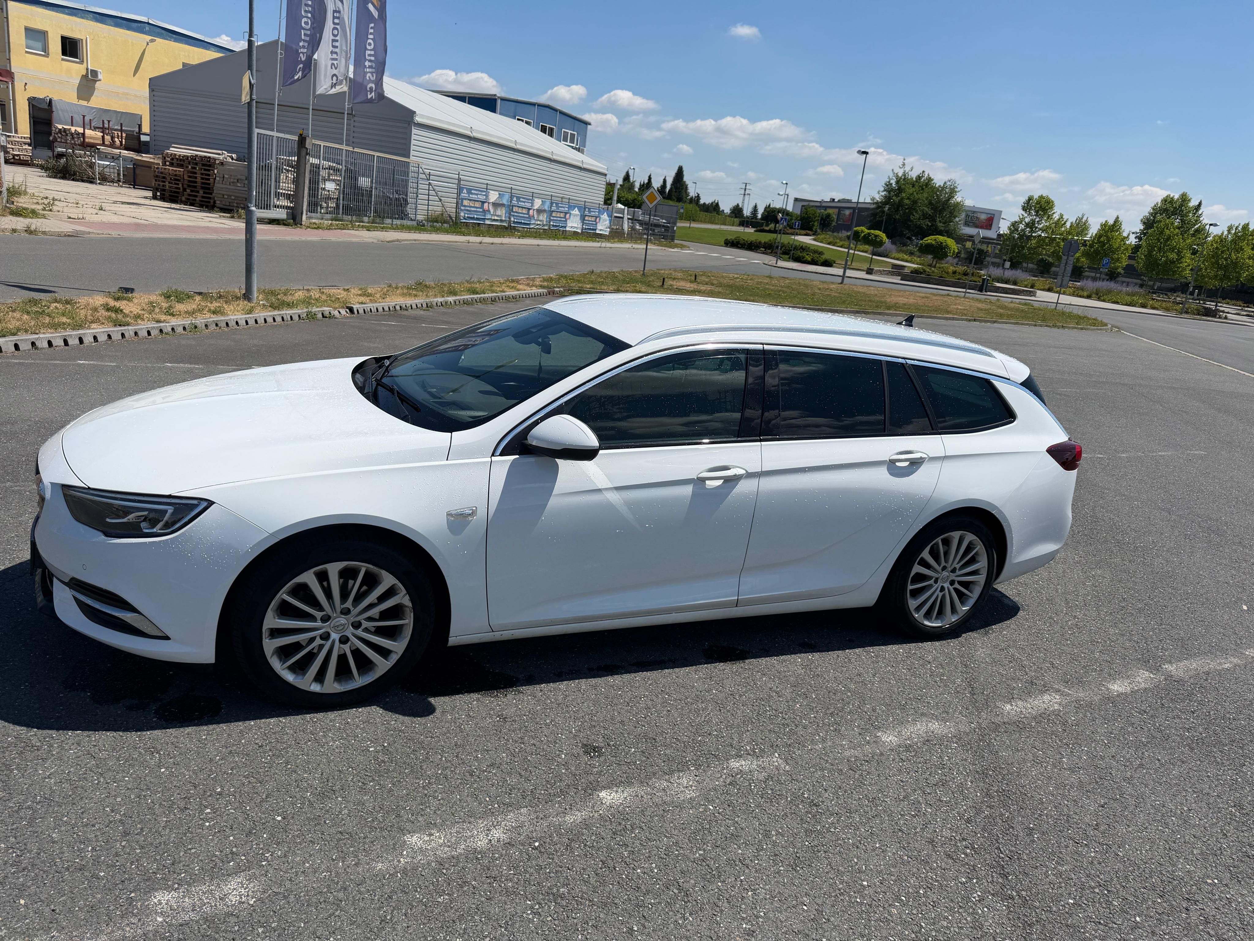 Opel Insignia, Opel Insignia, Matriix svetla. - fotka 2
