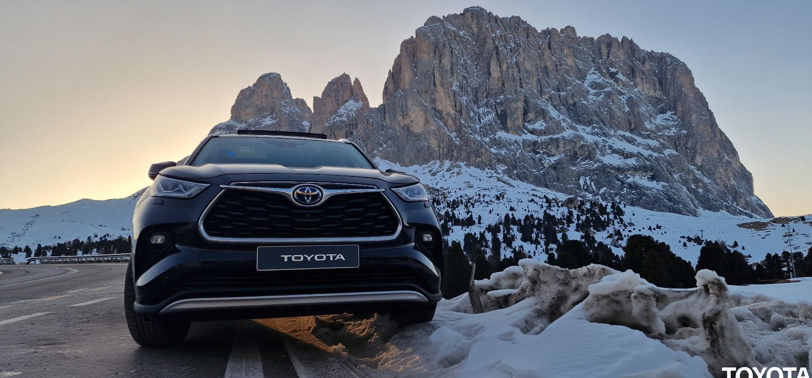 Toyota Highlander, 2.5 AWD-i e-CVT - fotka 3