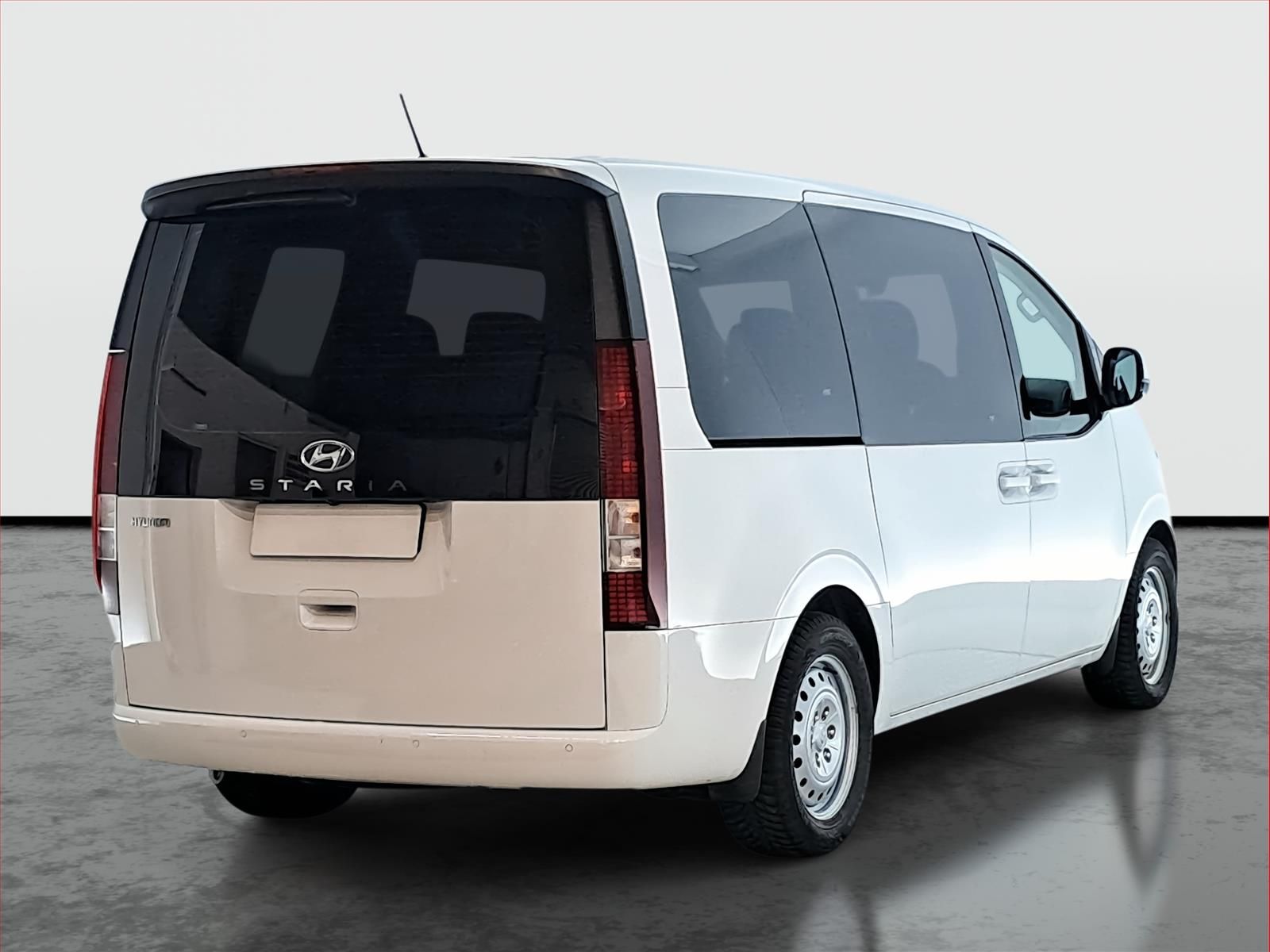 Hyundai Staria, 2.2 CRDi, 9 míst, Comfort - fotka 5
