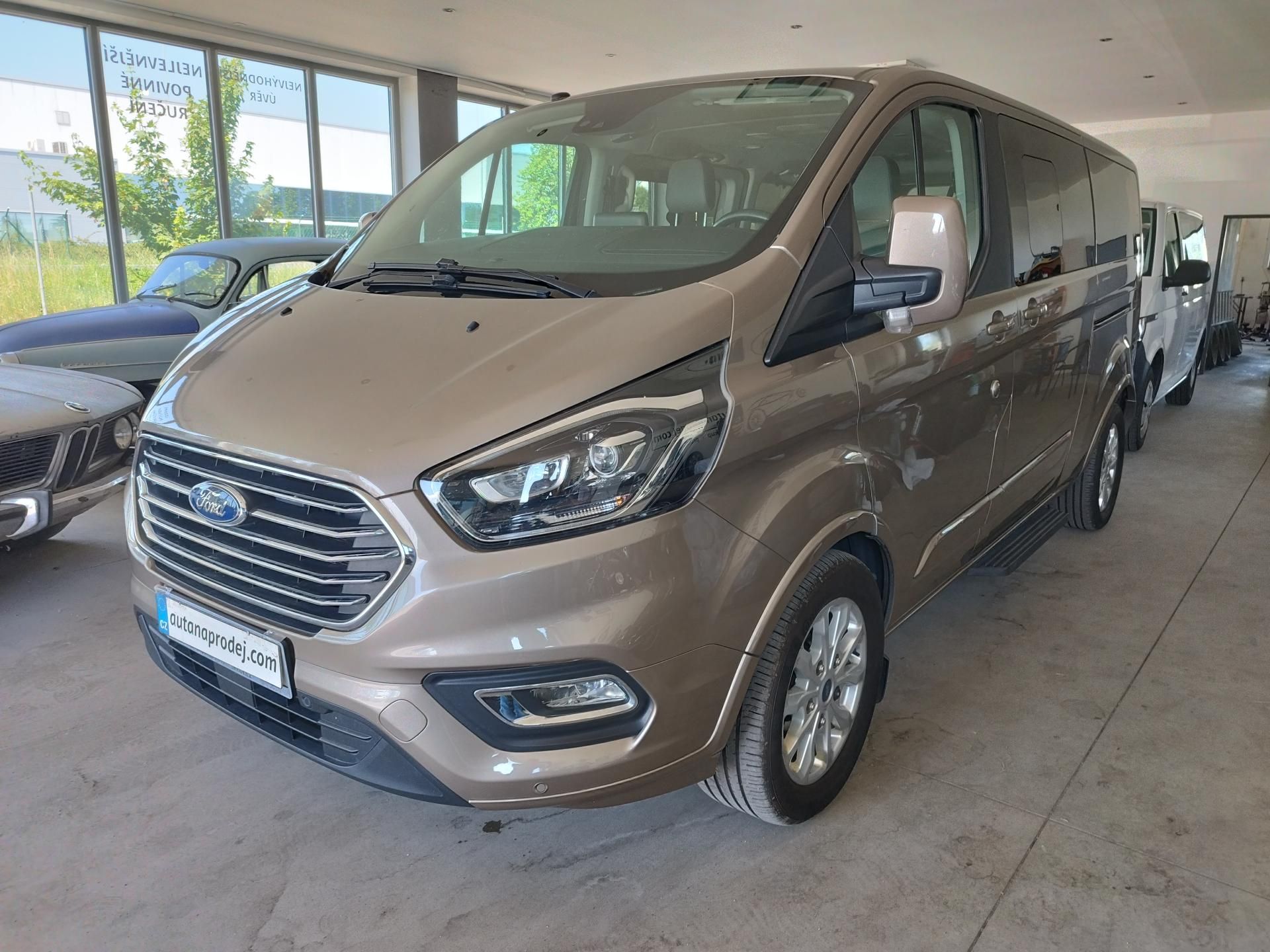 Ford Tourneo Custom, 2,0TDCI,125KW,ALU,LED,NAVI,ČR - fotka 3