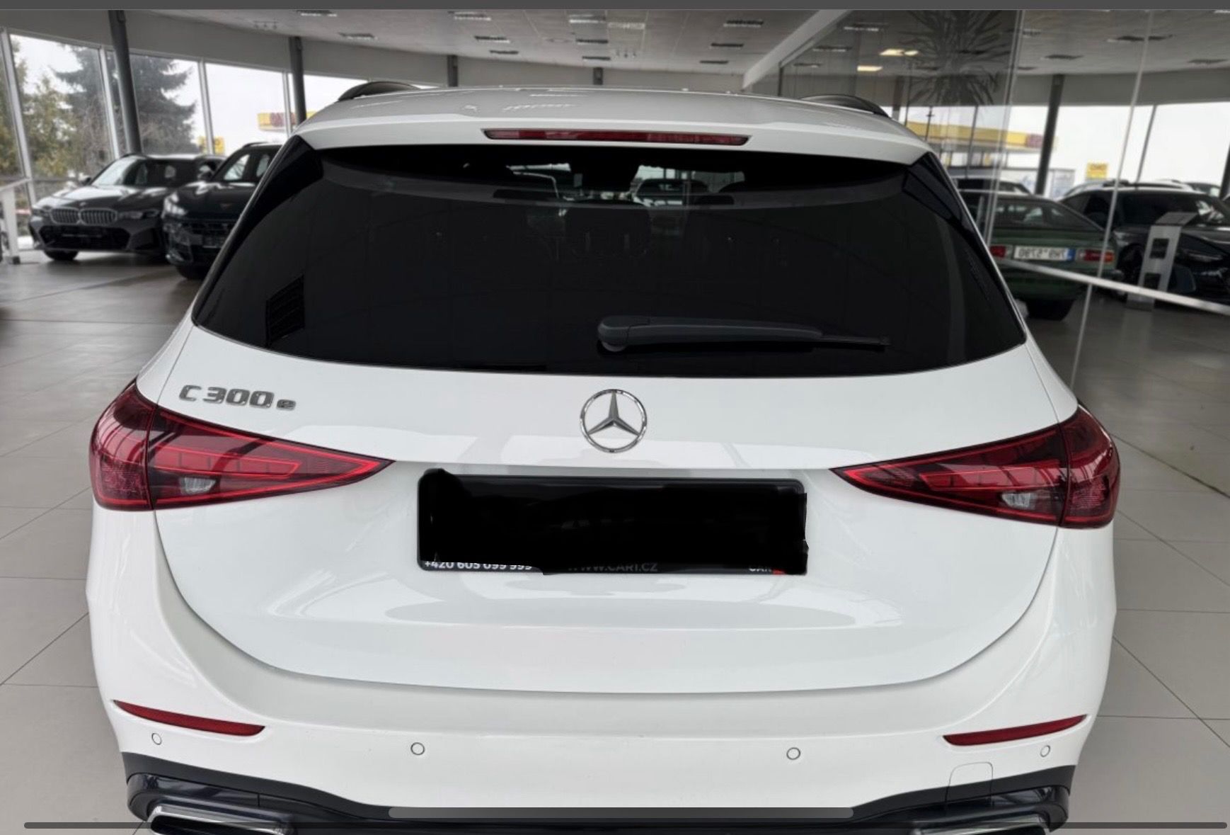 Mercedes-Benz Třídy C, Mercedes C 300e plug-in hybrid - fotka 3