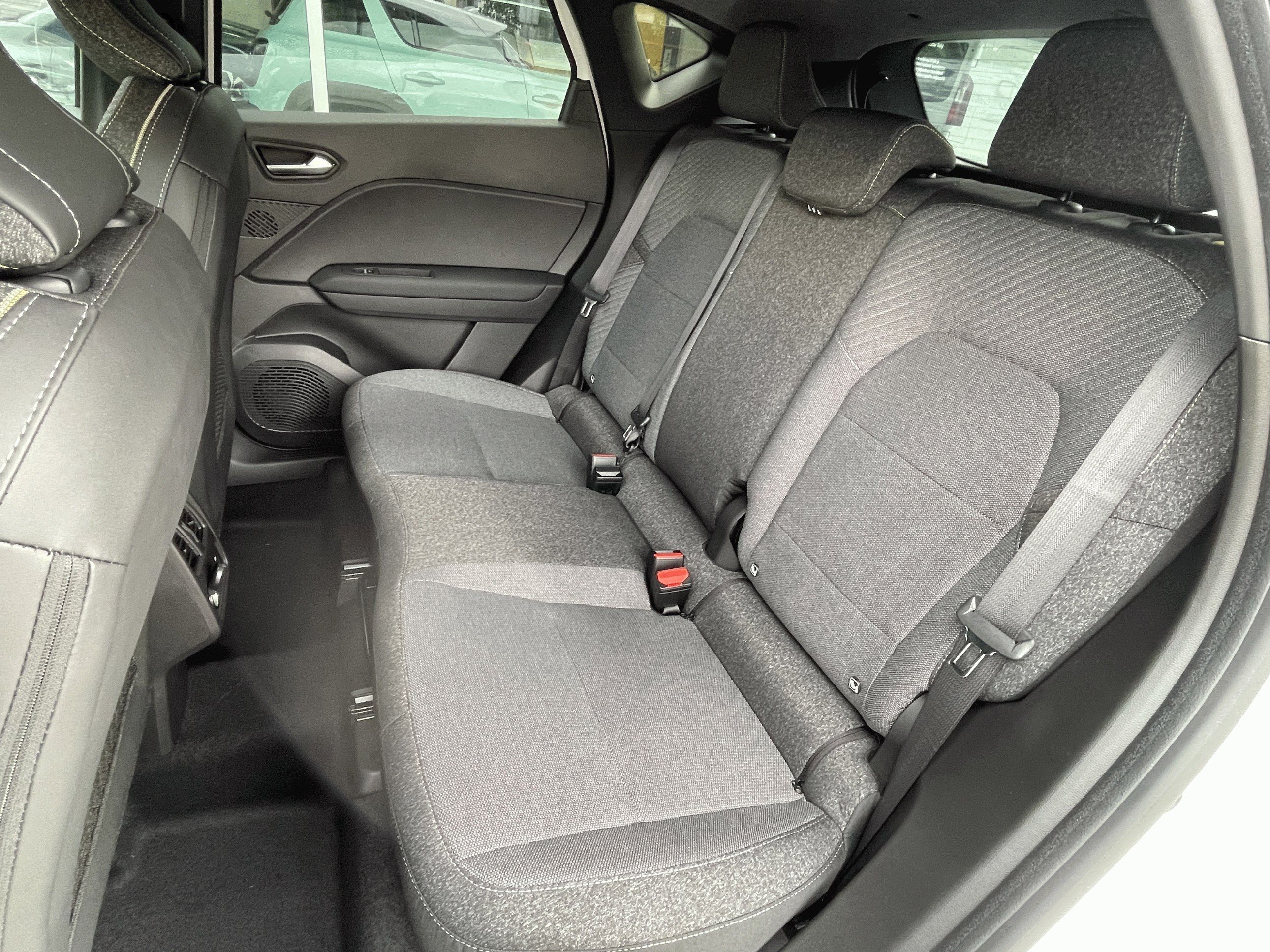 Renault Captur, TCe 90 Techno - fotka 6