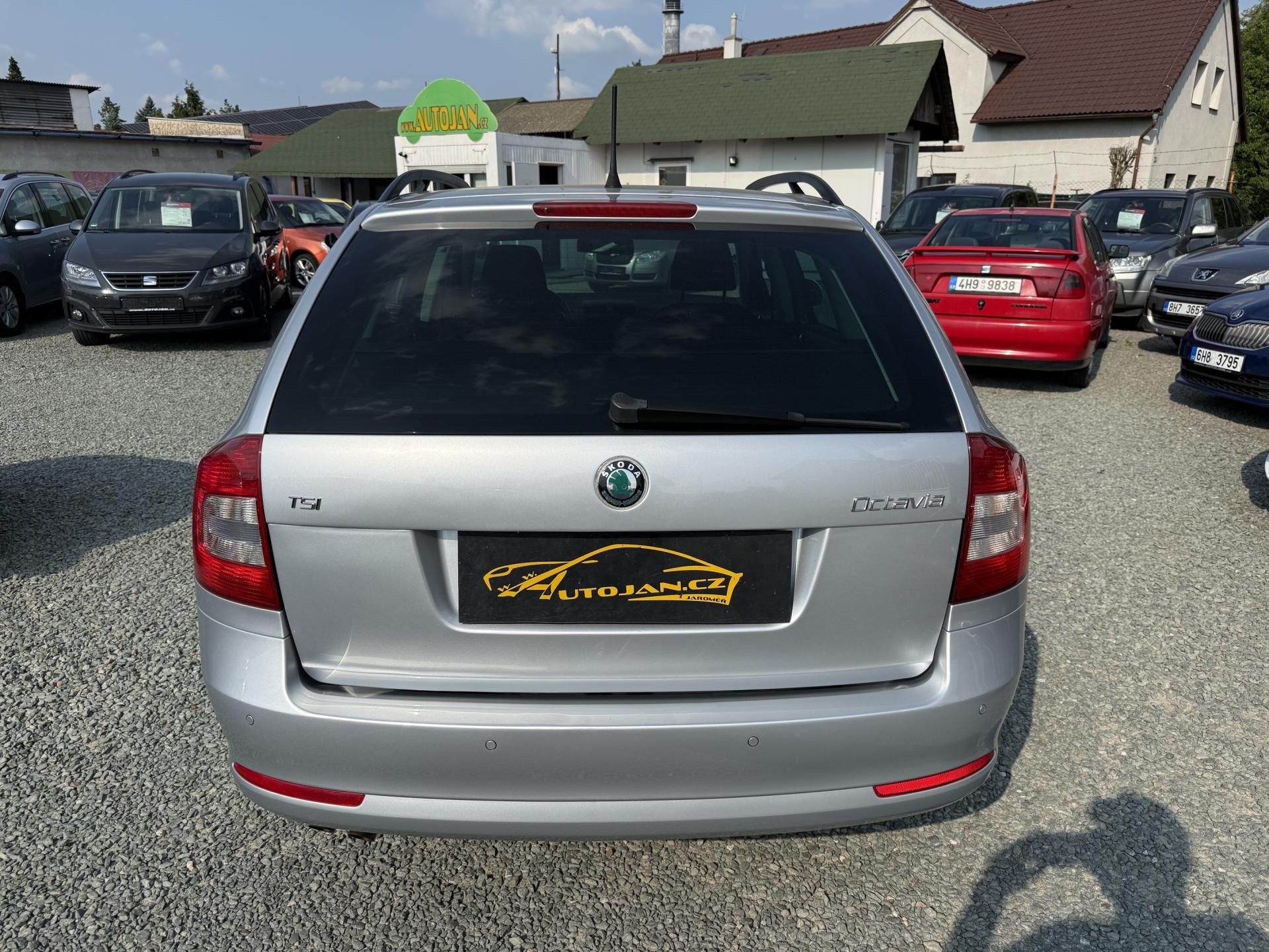 Škoda Octavia, 1.4 TSI FAMILY - fotka 5