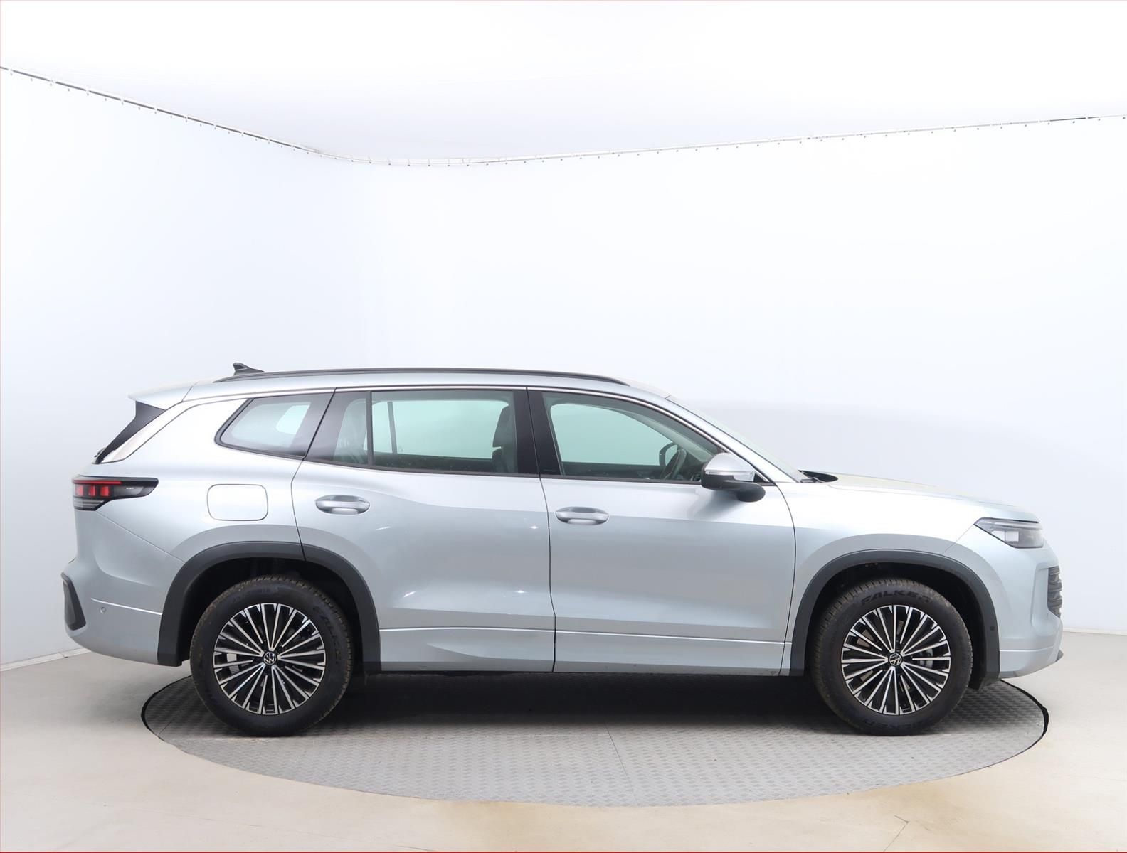 Volkswagen Tayron, 1.5 eTSI, Life - fotka 6