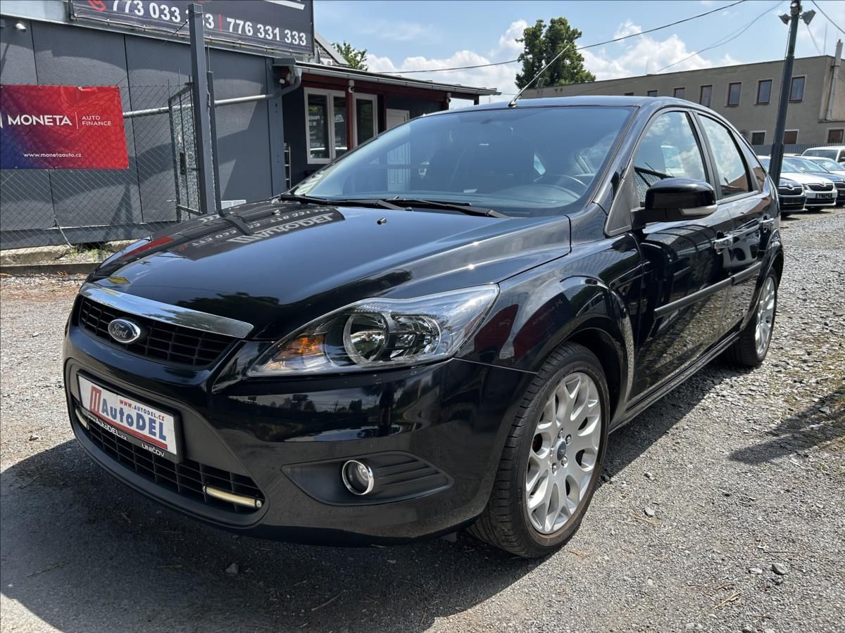 Ford Focus, 1,6 i  Serviska,Klima,8x pneu - fotka 2