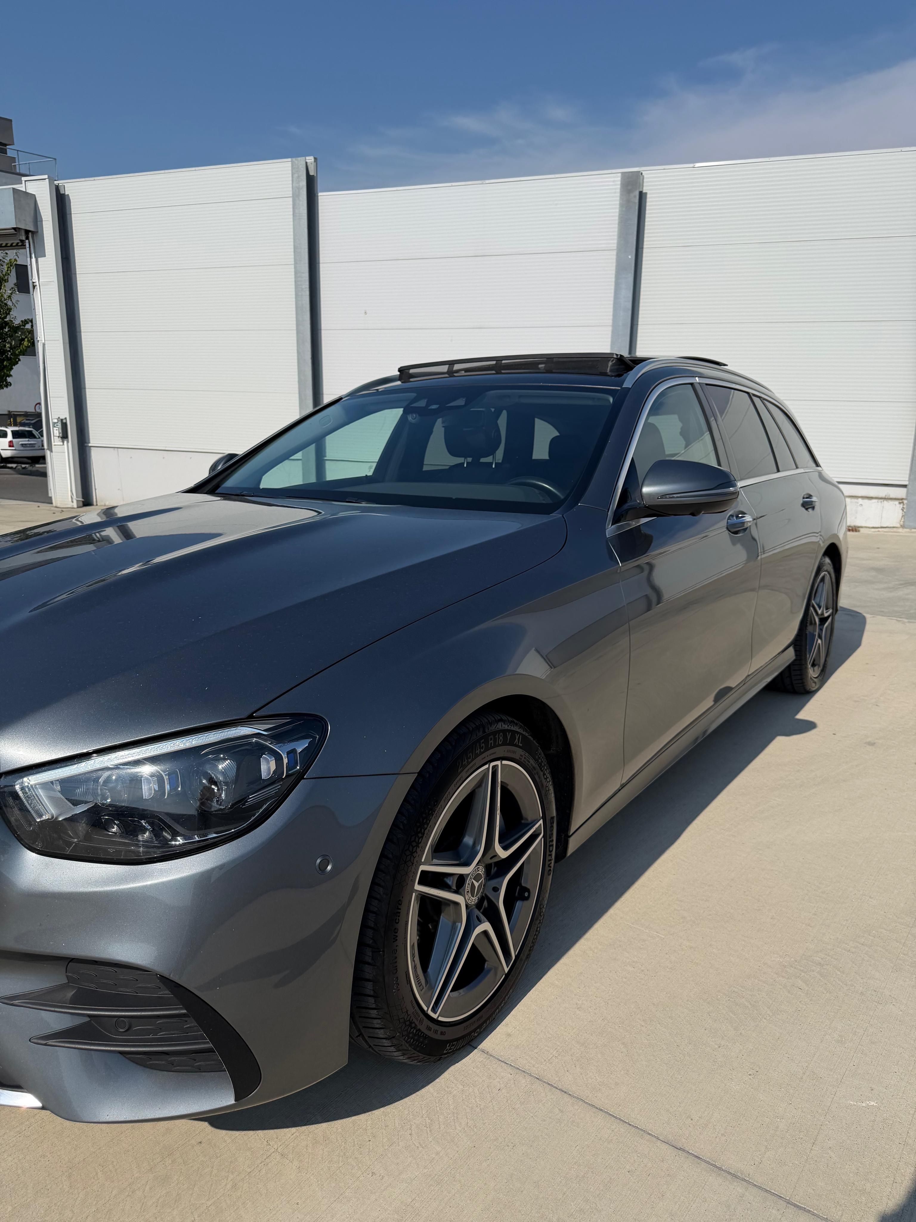 Mercedes-Benz Třídy E, 220d 4matic 1maj ČR Burmester - fotka 2