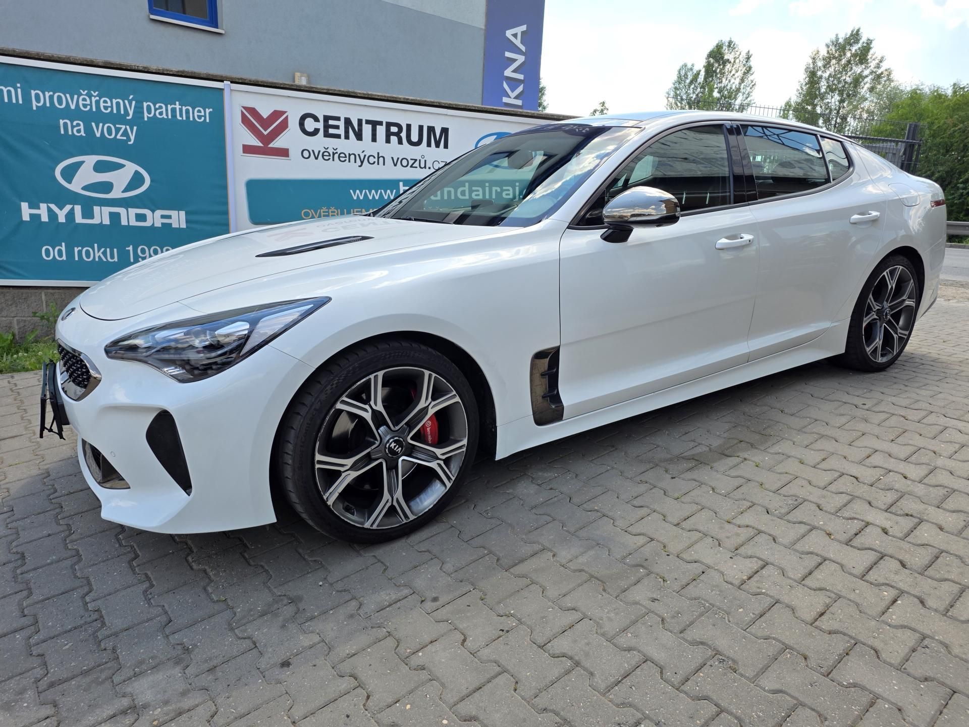 Kia Stinger, 3.3-PANORAMA-AUTOMAT-KŮŽE - fotka 3