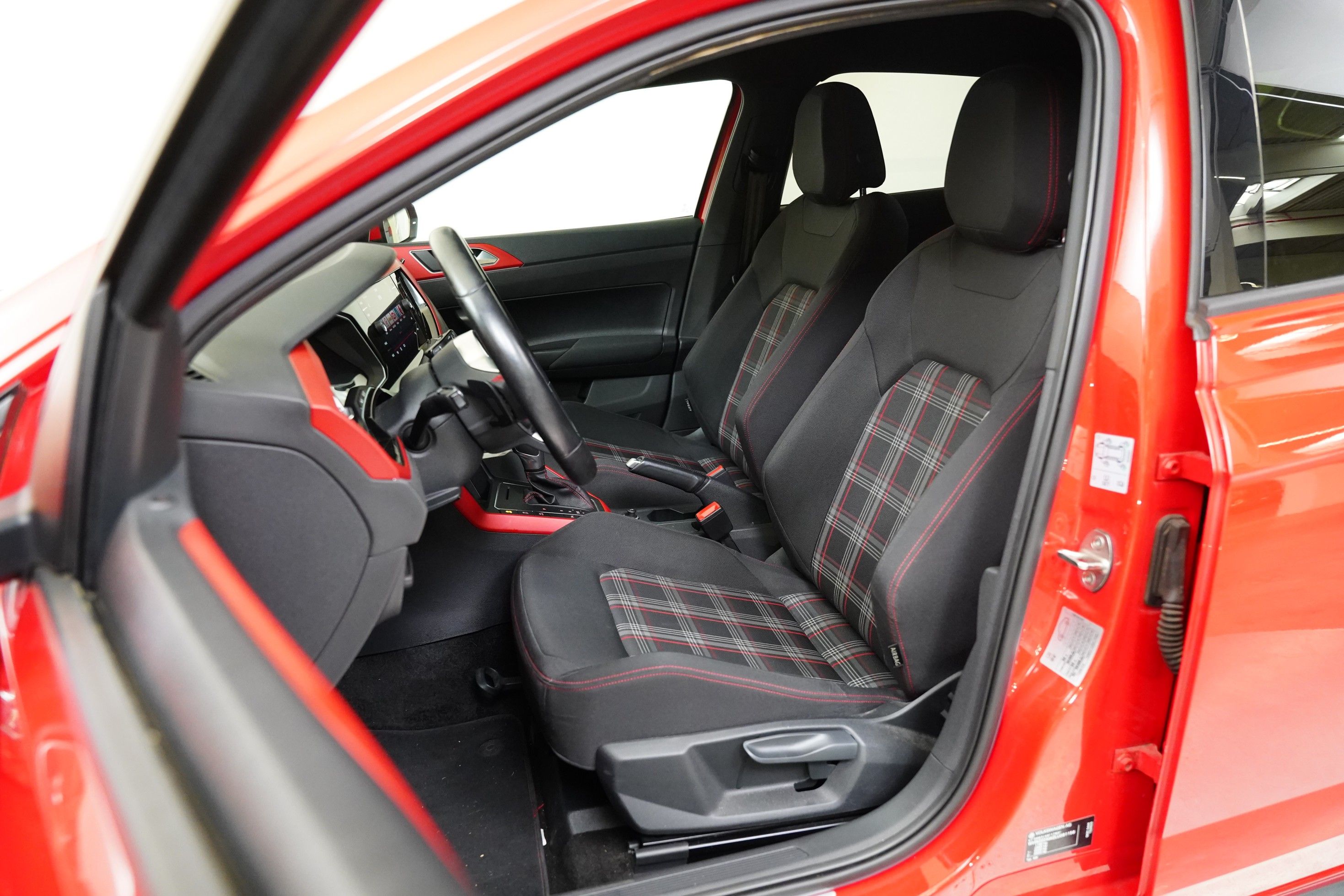 Volkswagen Polo, 2.0 TSI 147 kW GTI - fotka 5