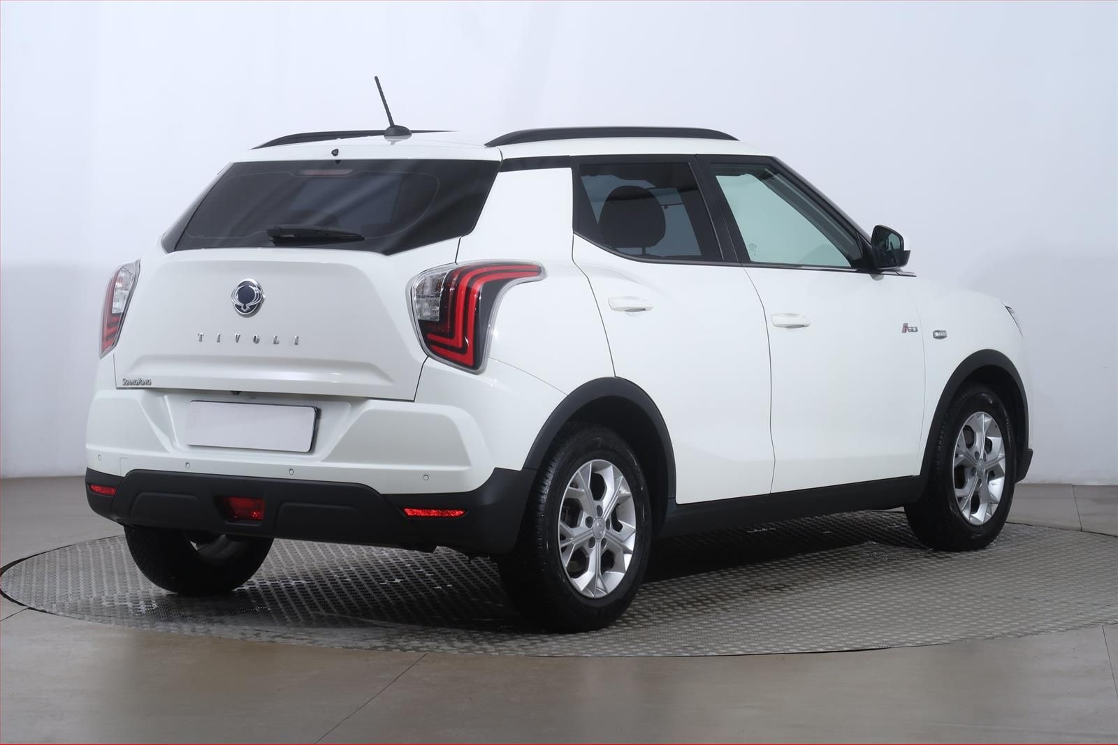 SsangYong Tivoli, 1.5 T-GDI, Serv.kniha - fotka 5
