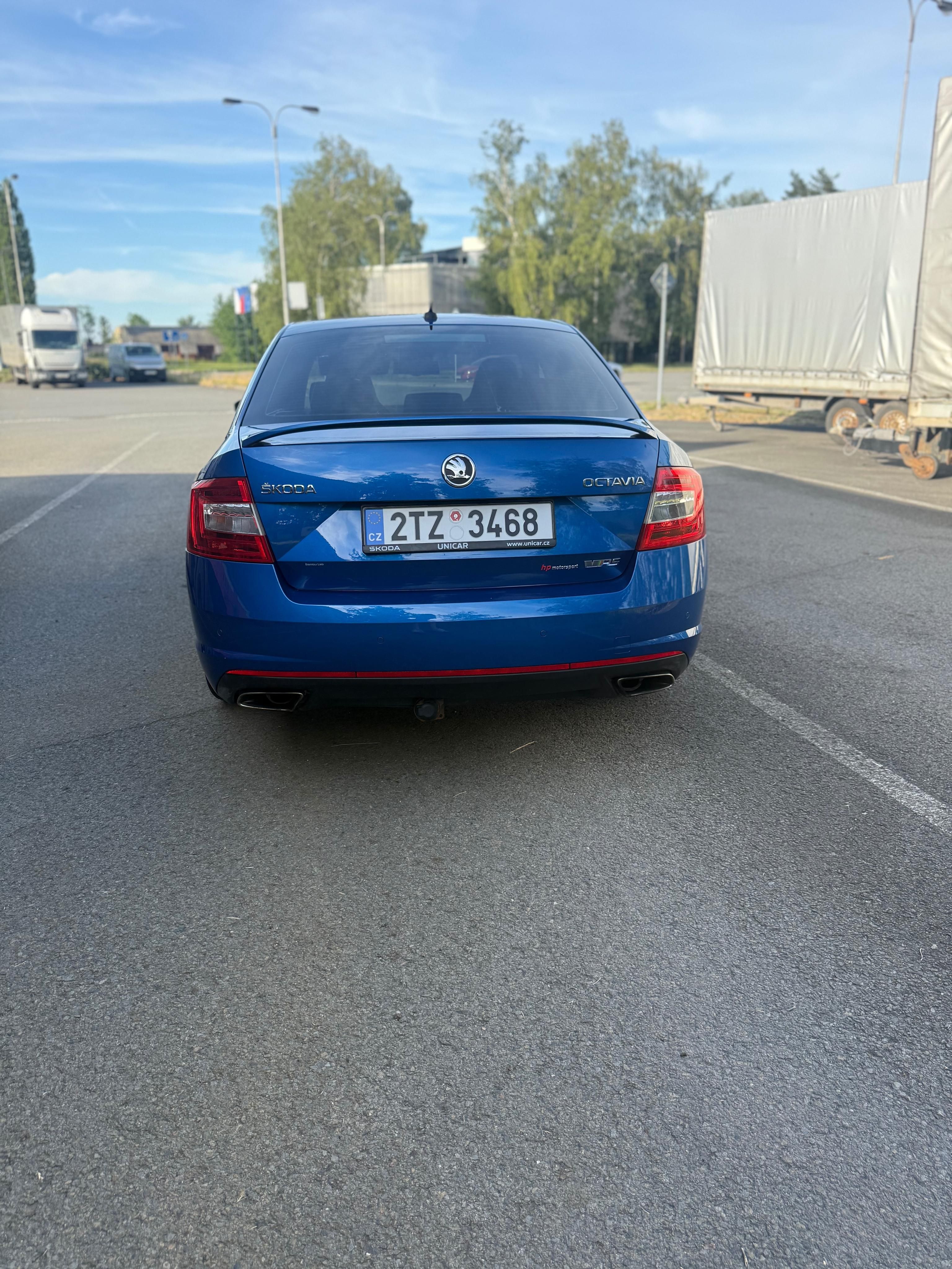 Škoda Octavia, RS 2.0 tsi, výborný stav - fotka 3
