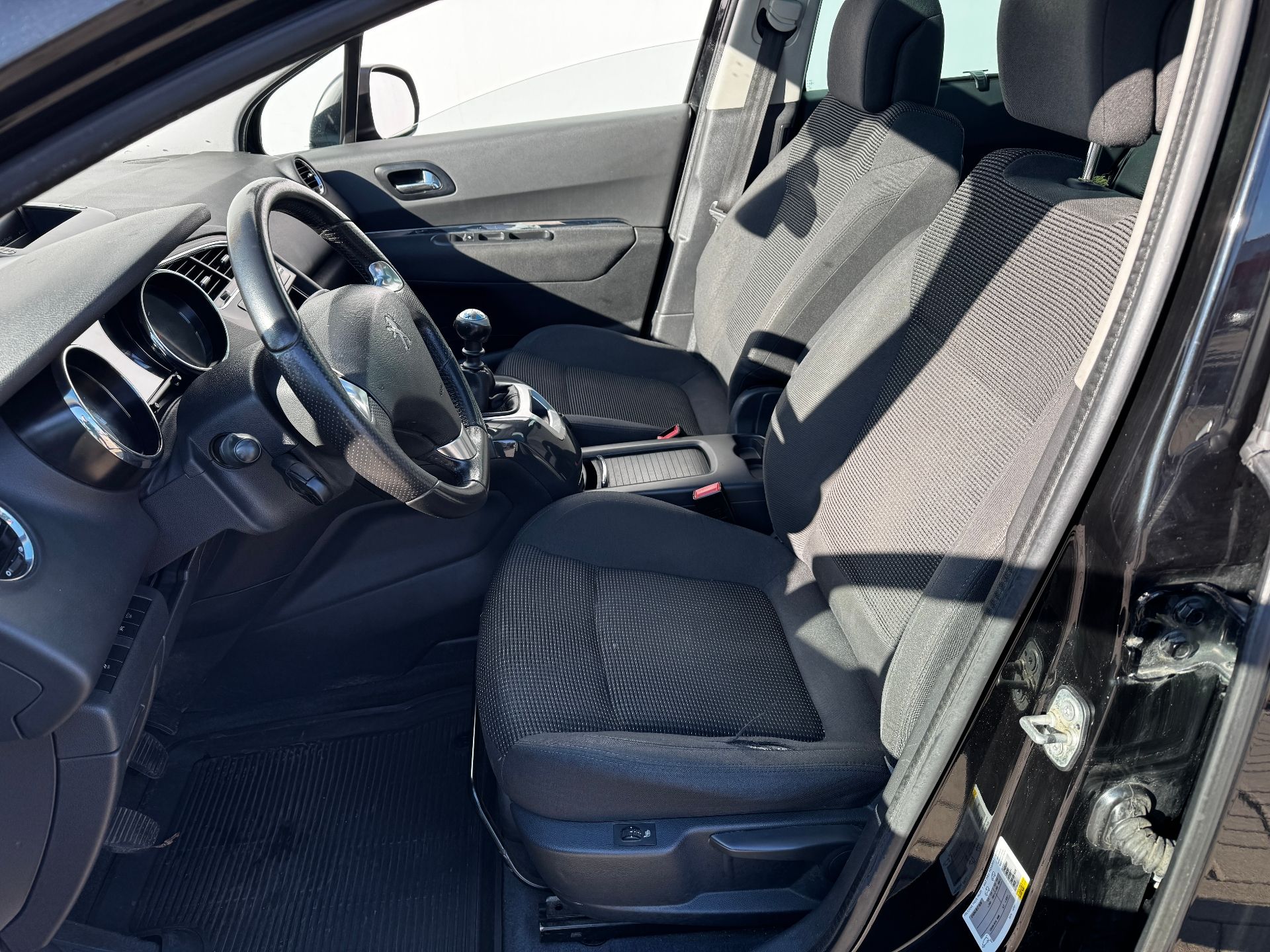Peugeot 5008, ALLURE 1.6 BlueHDi 120k S&S FA - fotka 5