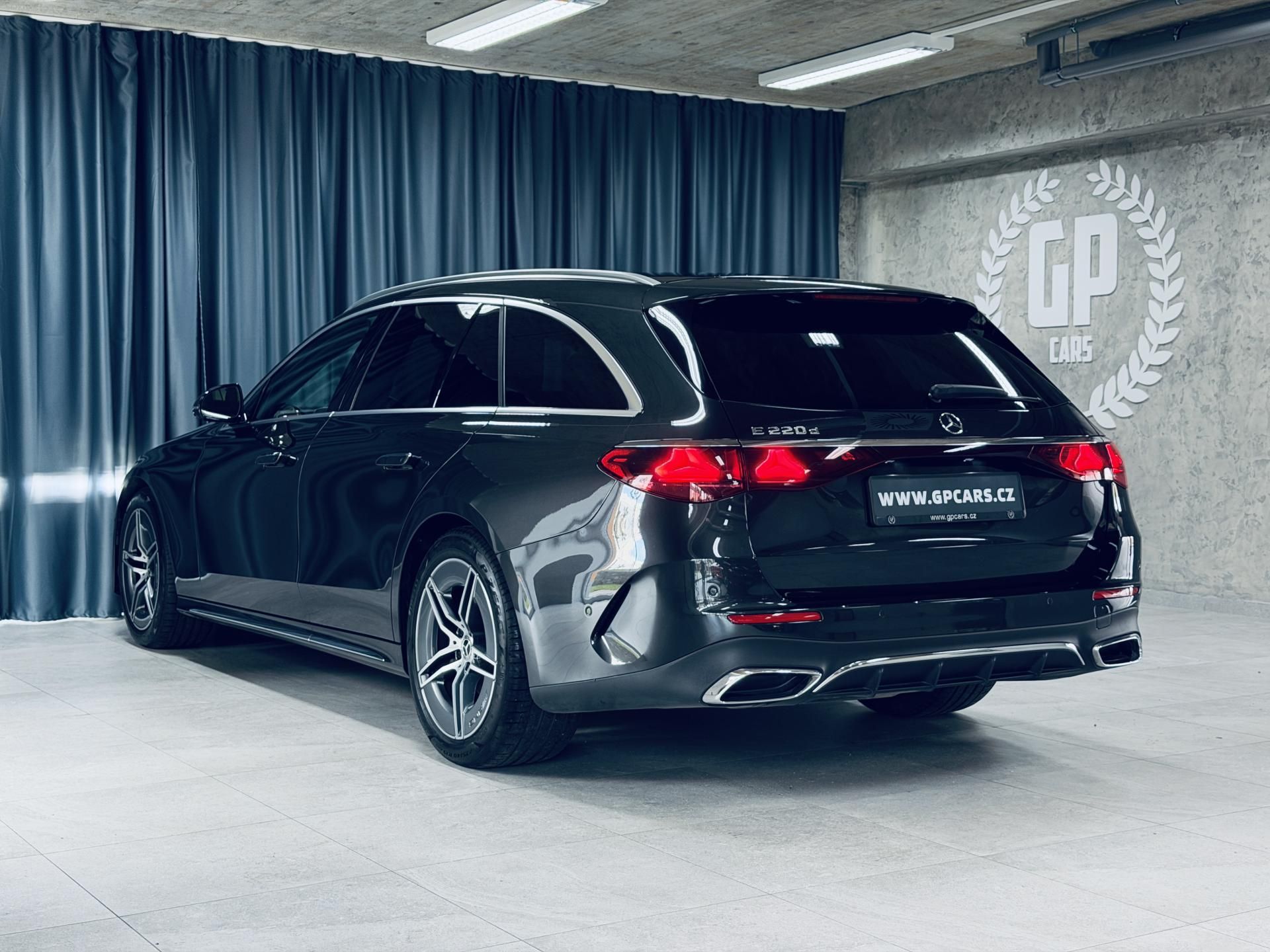 Mercedes-Benz Třídy E, 220d*AMG*360*TAŽNÉ*ZÁRUKA.29 - fotka 6