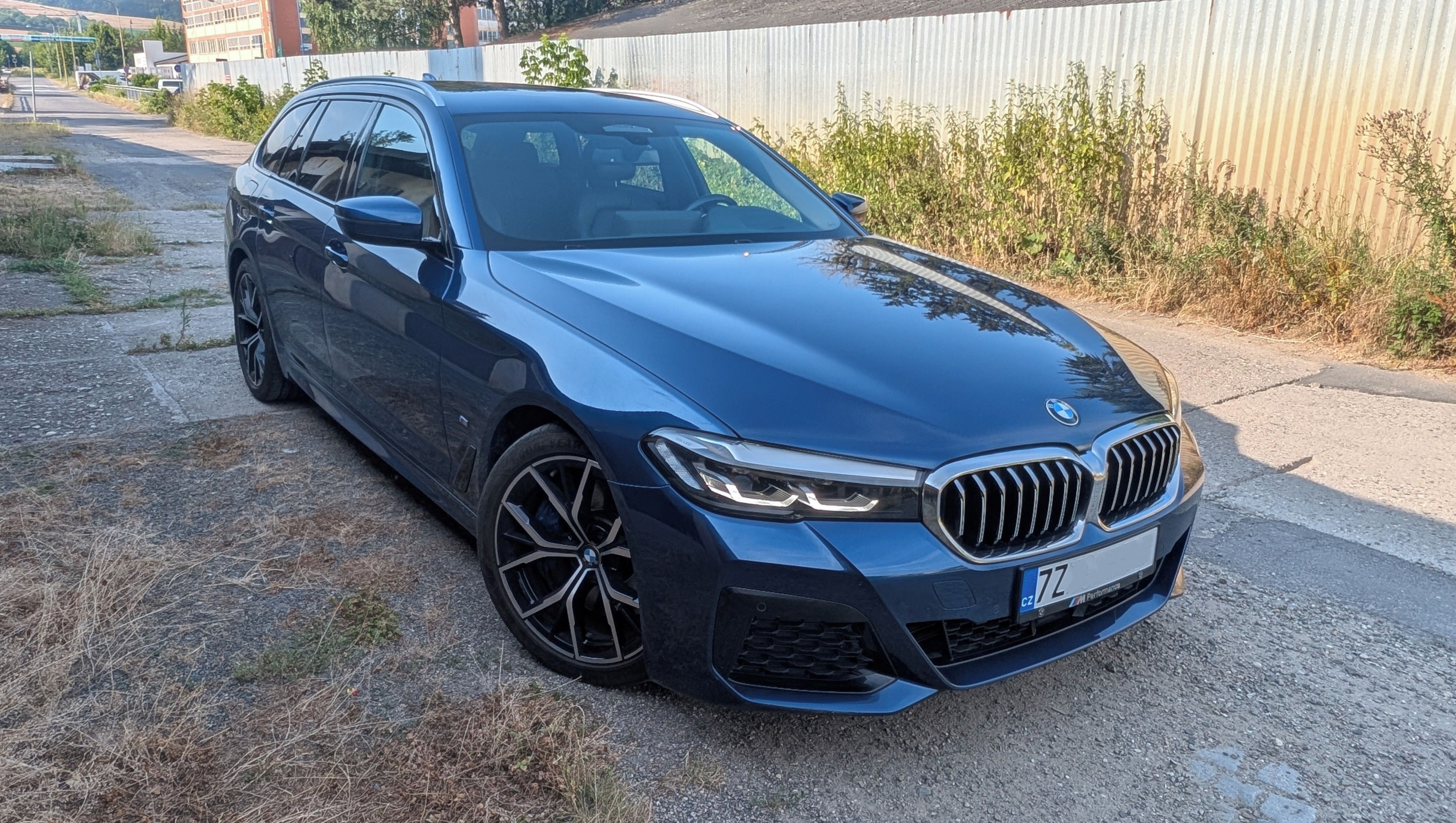 BMW Řada 5, BMW 530d G31 Mild VYHŘ/TOP/TAŽ - fotka 3