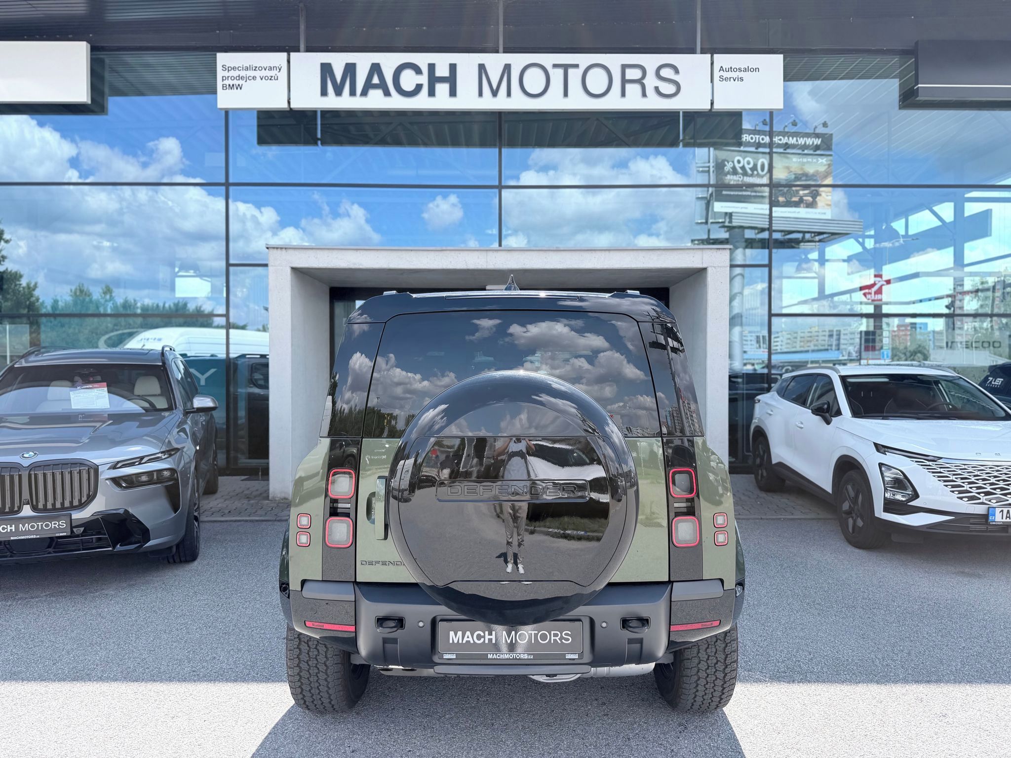 Land Rover Defender, X-Dynamic SE D250 - fotka 4