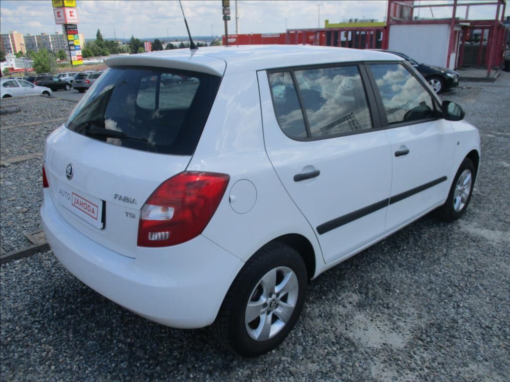 Škoda Fabia, 1,2 TSi, klimatizace,serviska, - fotka 5