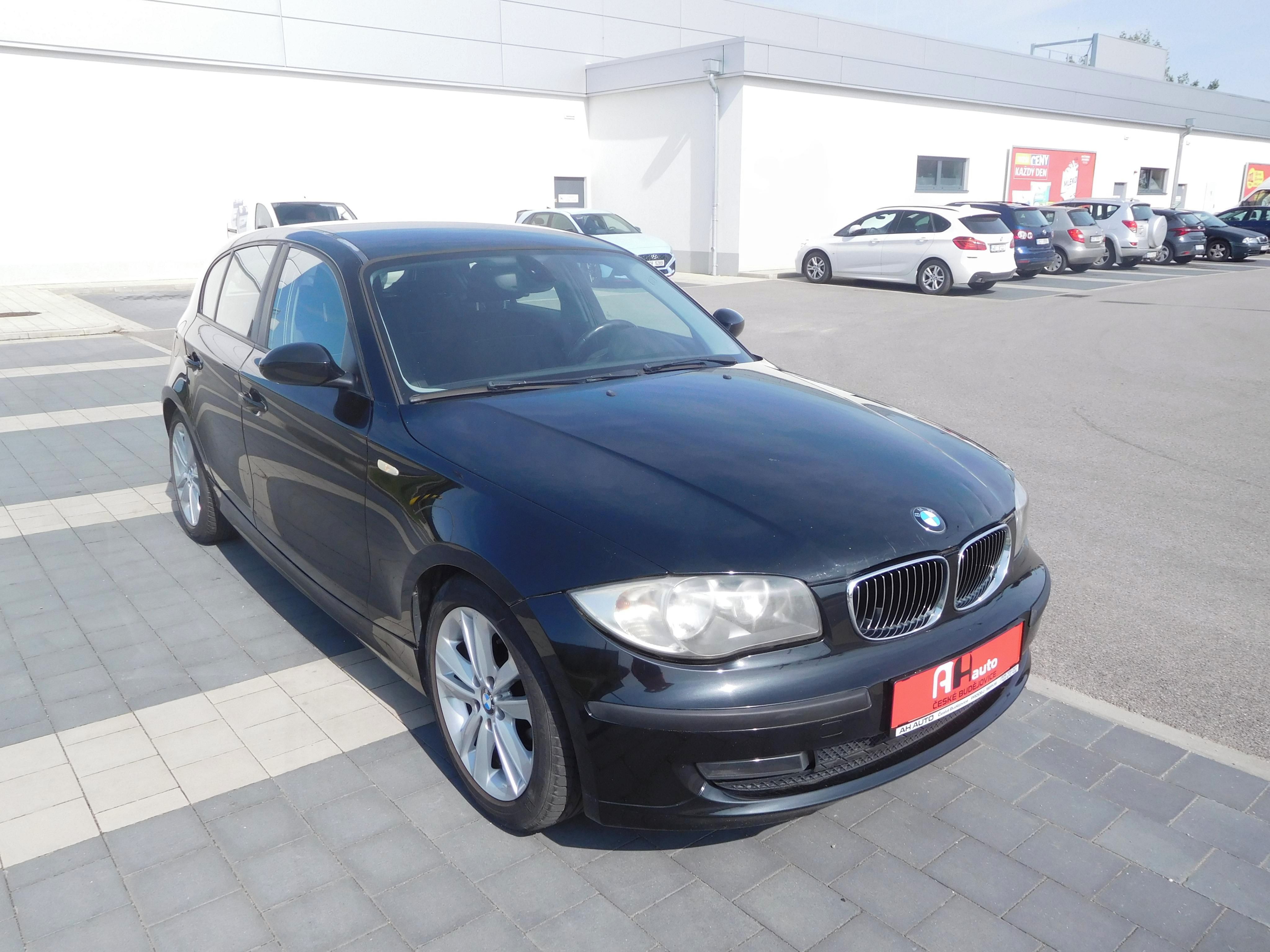 BMW Řada 1, 1.6i Sport, 90 kW, 116I, Klima - fotka 2