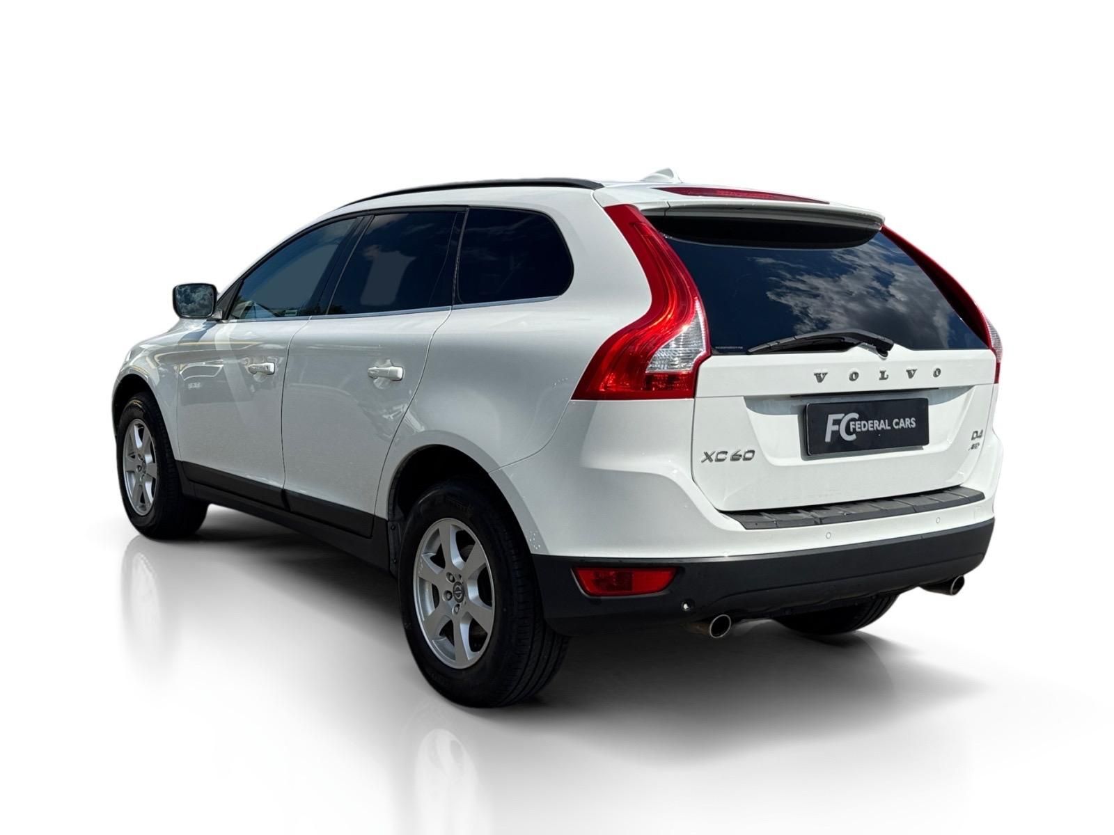 Volvo XC60, D4 AWD MOMENTUM - fotka 3