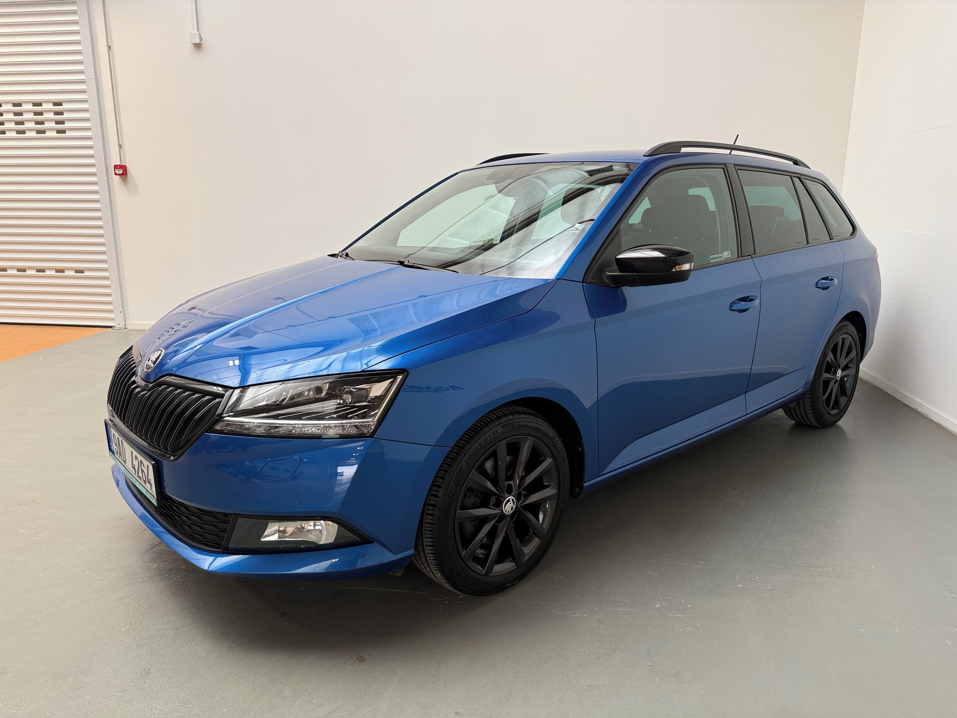 Škoda Fabia, 1.0 TSI 70kW Black Combi Tour - fotka 2