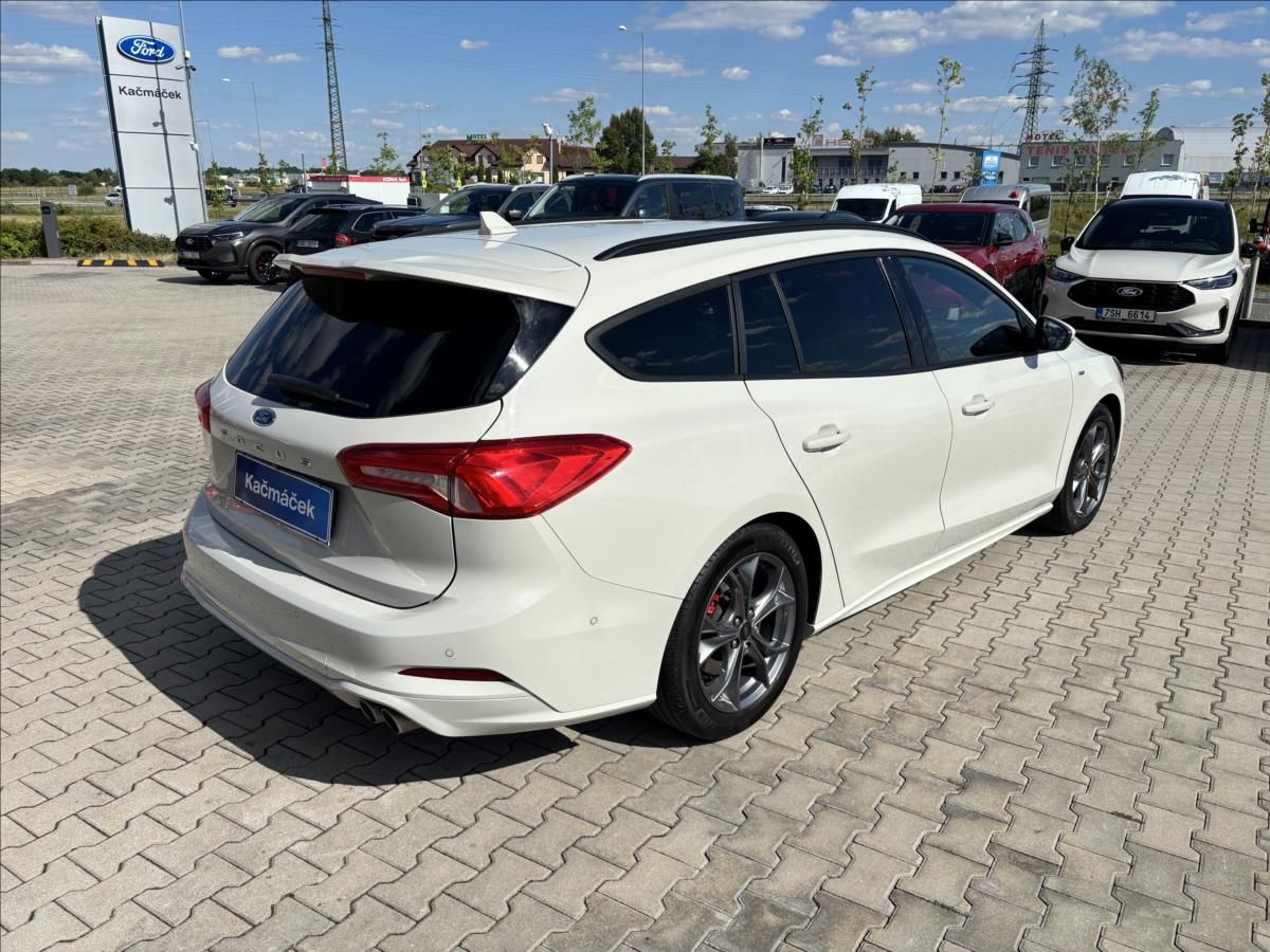 Ford Focus, 1,5 EcoBlue 88 kW ST-line - fotka 5