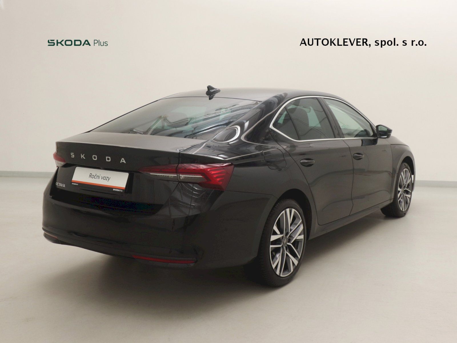 Škoda Octavia, Exclusive Selection DSG 2.0TDI - fotka 2