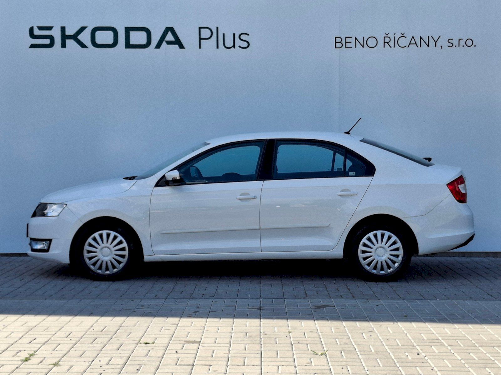 Škoda Rapid, Ambition Plus 1,2TSi 66kW - fotka 3