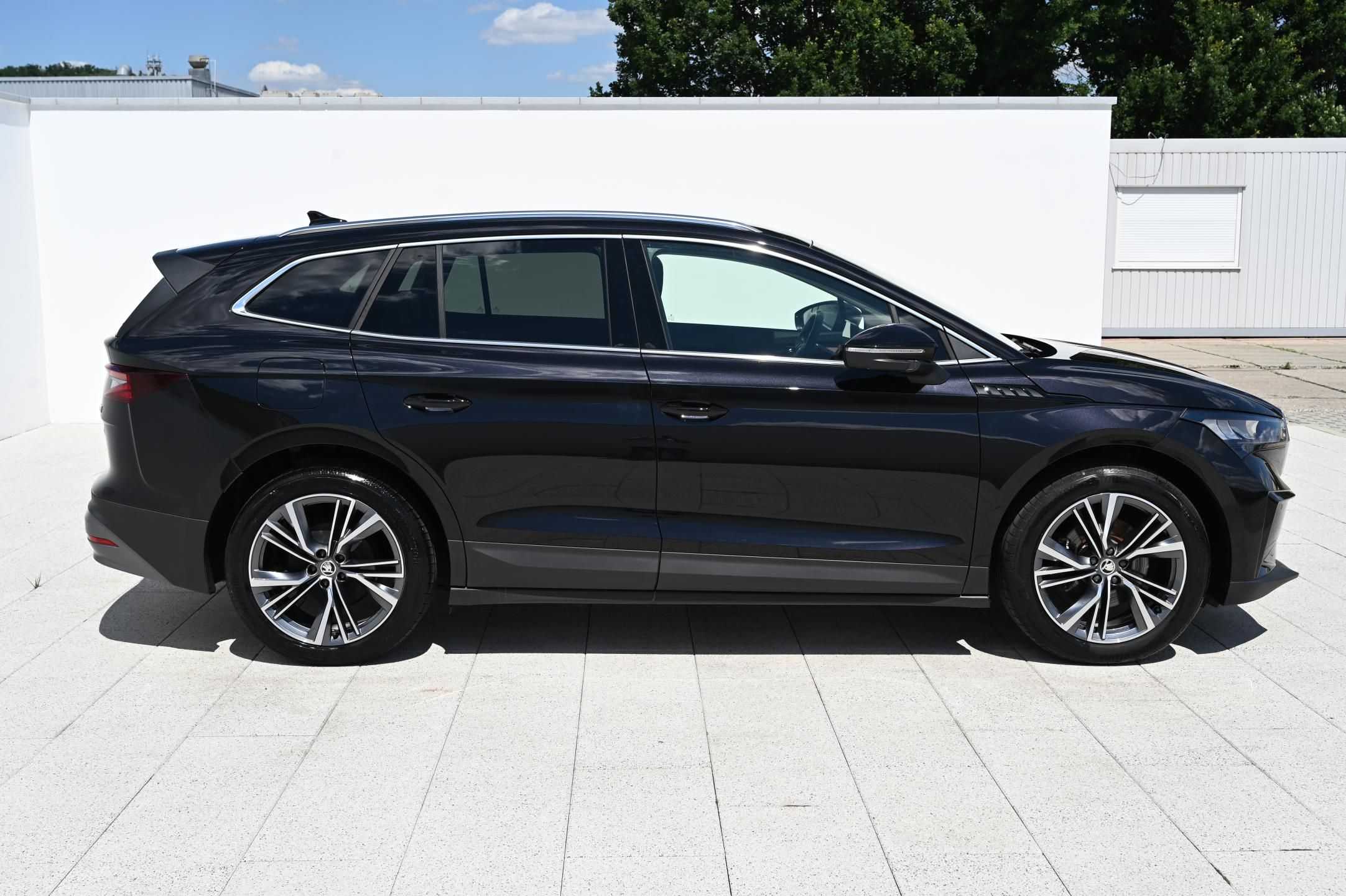 Škoda Enyaq, iV electric 82kWh 150KW 5/2023 - fotka 4