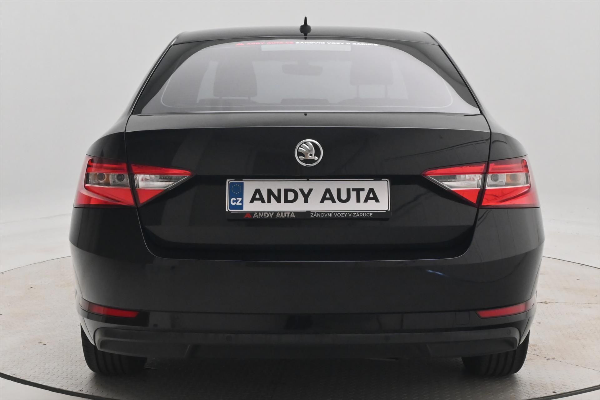 Škoda Superb, 2,0 TDI 110 kW DSG Ambition Zá - fotka 6