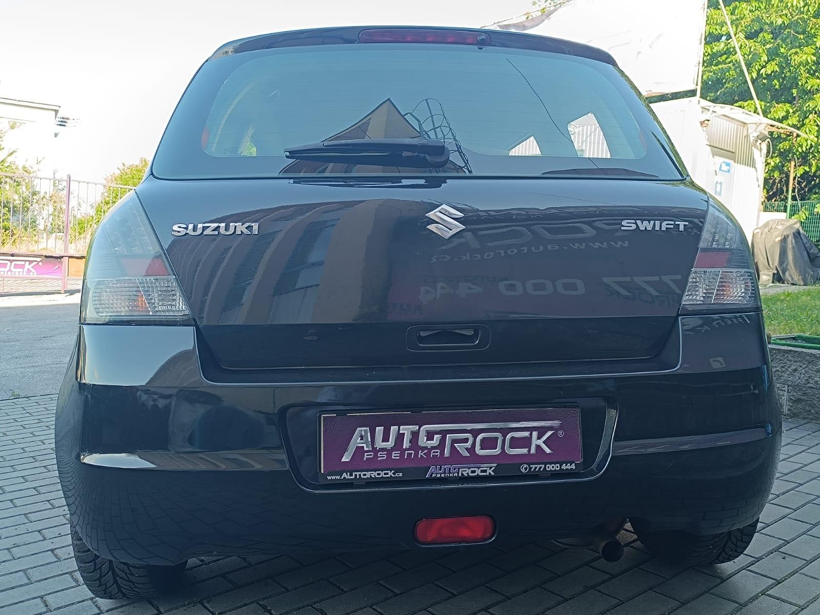 Suzuki Swift, 1.3/68kW - fotka 5
