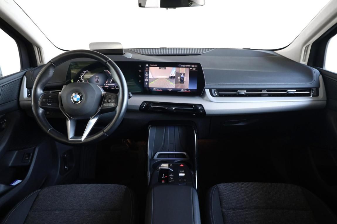 BMW Řada 2, 218i Active Tourer - fotka 5