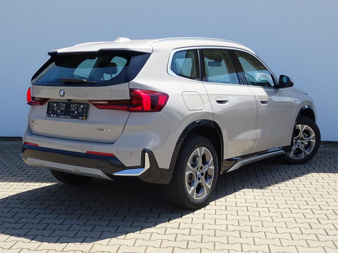 BMW X1, sDrive18i - fotka 5