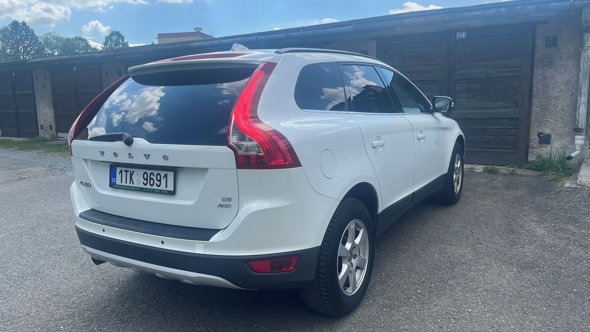 Volvo XC60, Volvo XC60 D5 AWD – 136 kW | 2 - fotka 3
