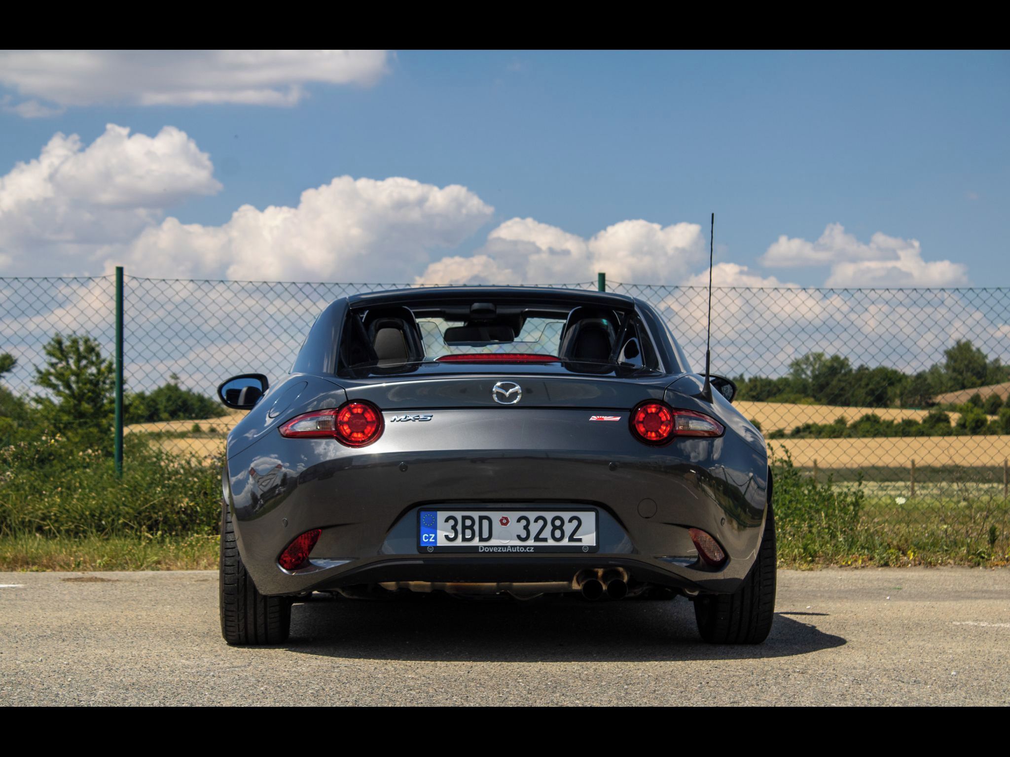 Mazda MX-5 - fotka 5