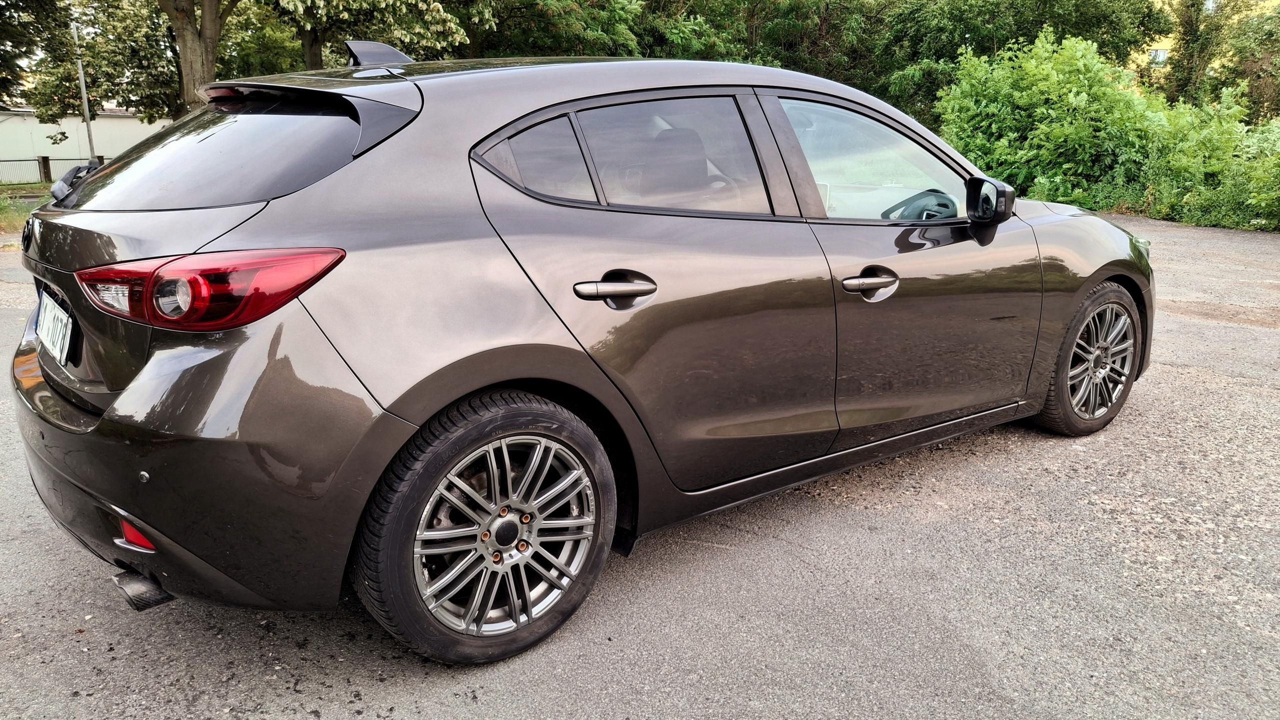Mazda 3, benzin 121 kw sport line - fotka 3