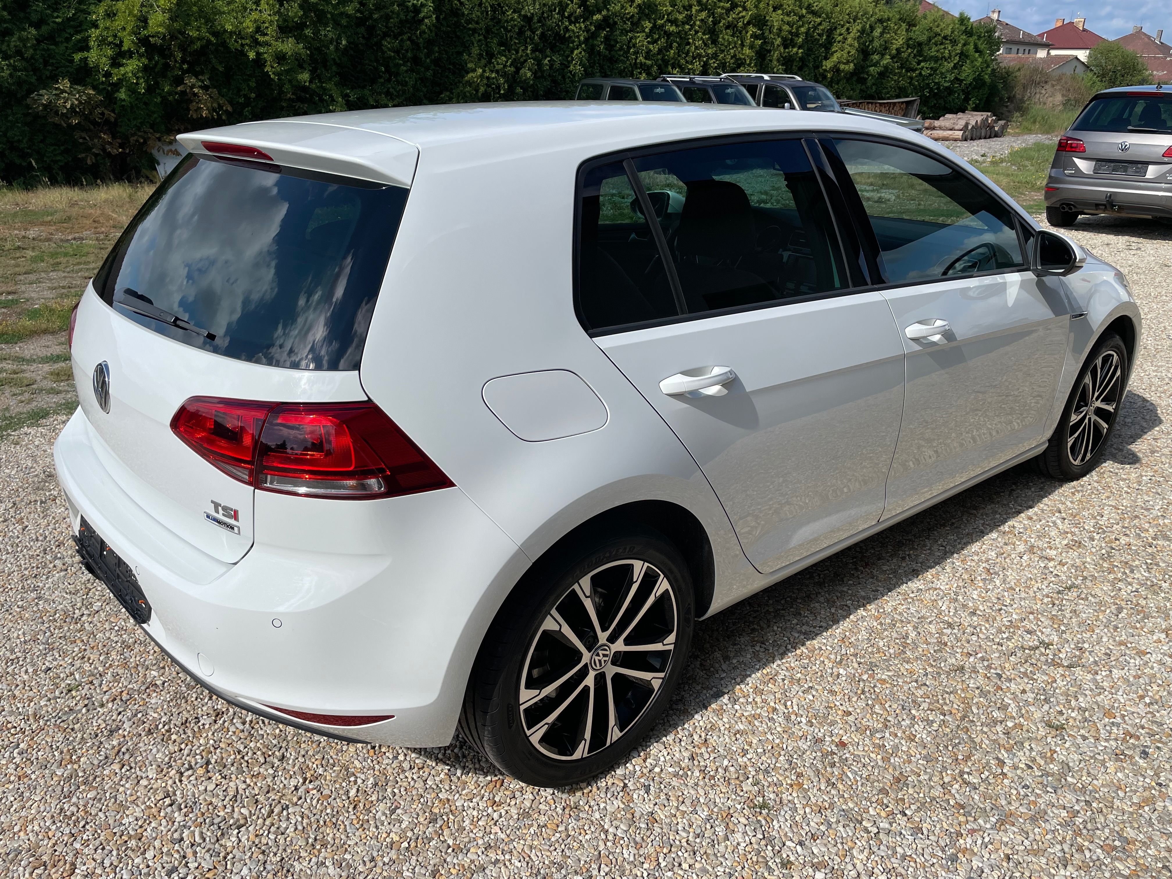 Volkswagen Golf, HIGHLINE EDITION 40 1,4 92KW - fotka 5