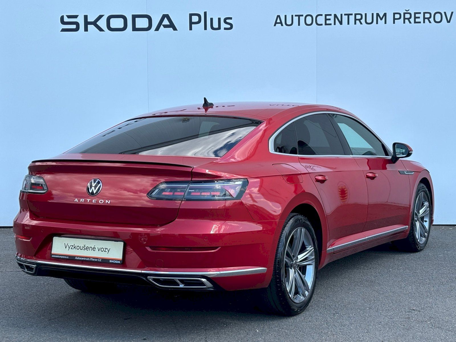 Volkswagen Arteon, 2.0 TDI 110kW R-LINE - fotka 2