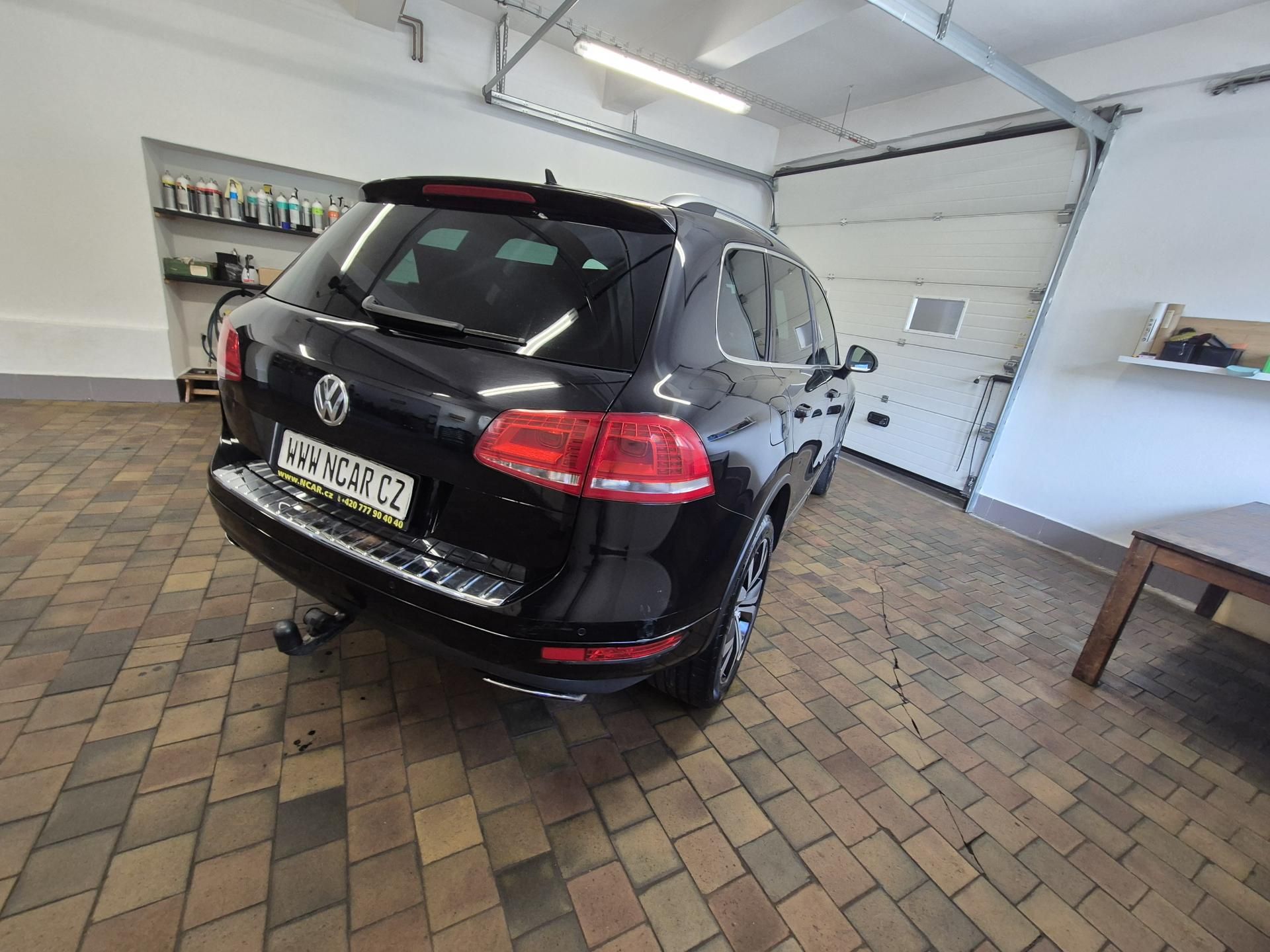 Volkswagen Touareg, 3,0TDi 180kw 4x4 DSG 20ALU - fotka 5