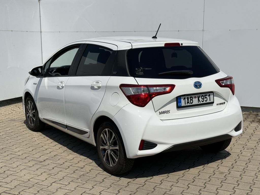 Toyota Yaris, 1.5 Hybrid - fotka 4
