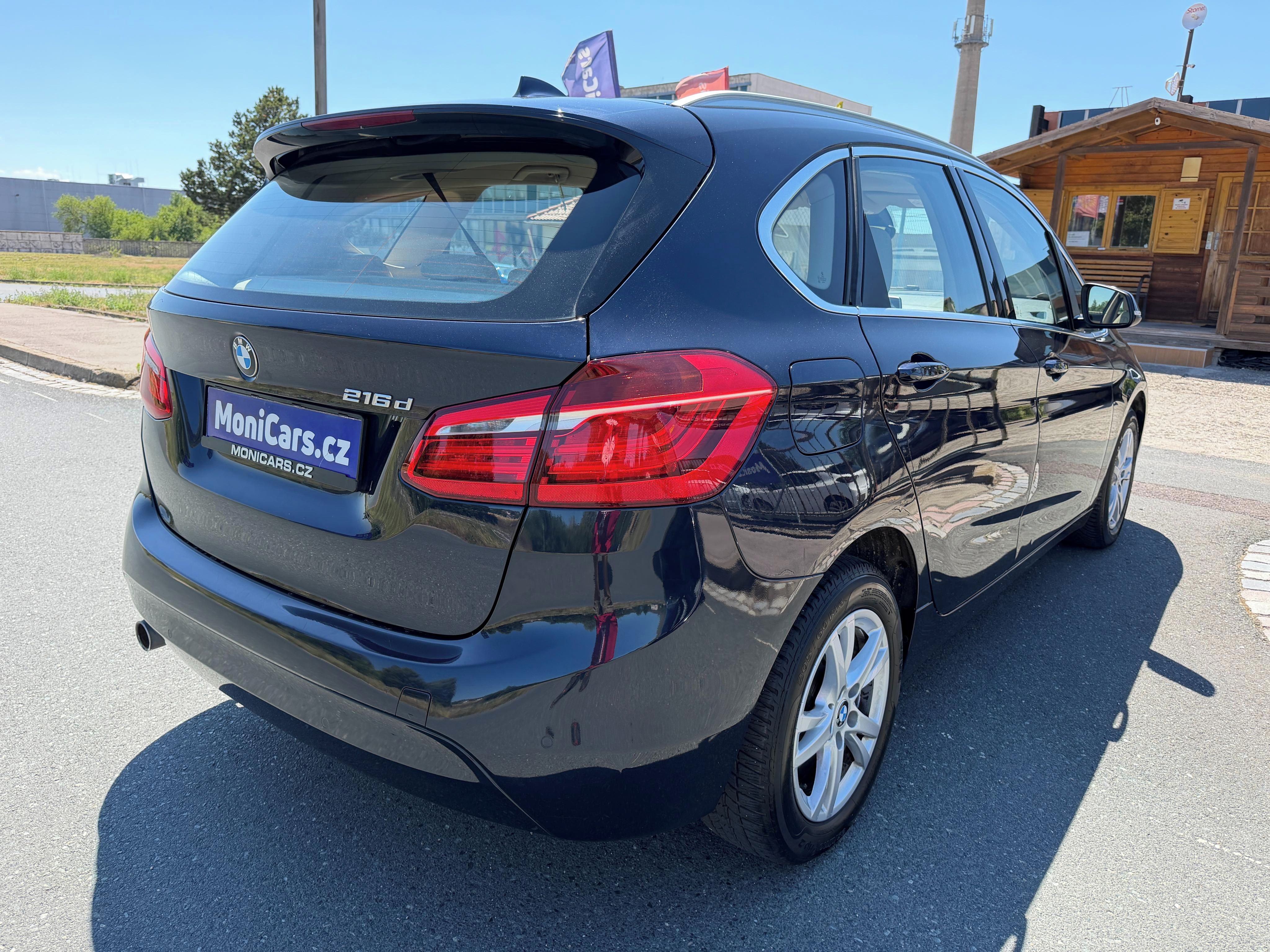 BMW Řada 2, 216 D 85kW AUTOMAT, KŮŽE - fotka 5